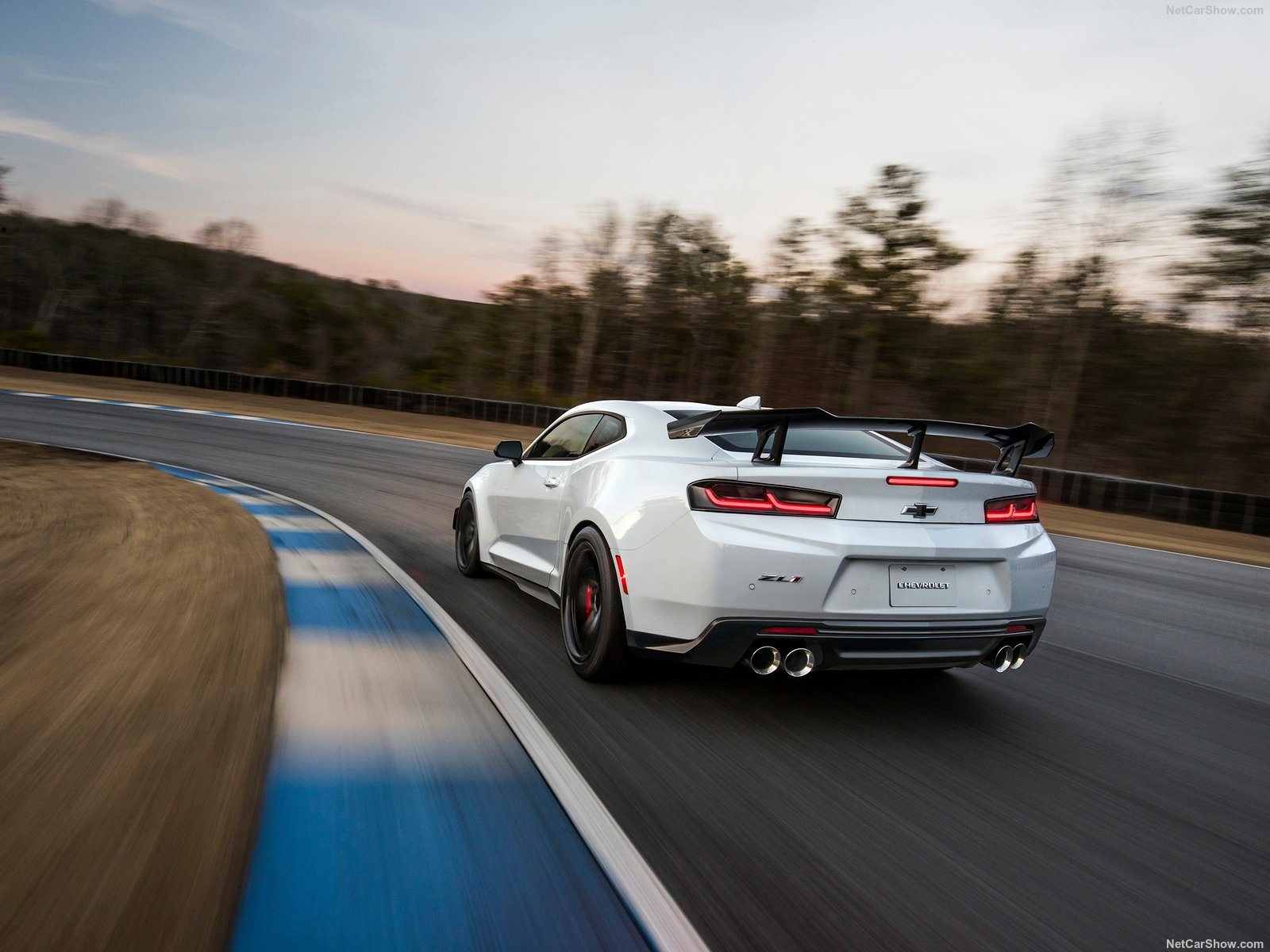 Chevrolet Camaro ZL1 1LE