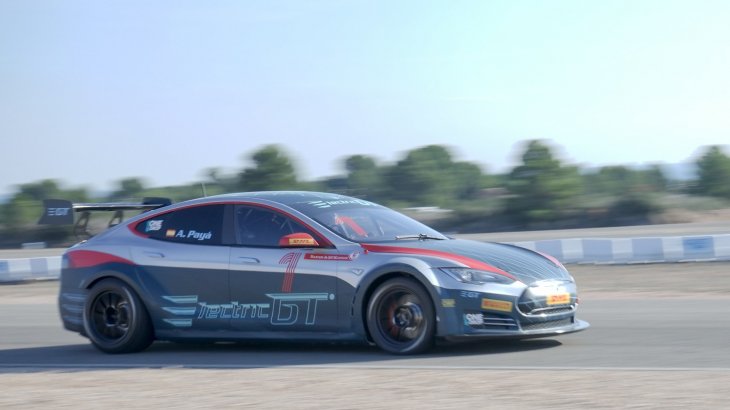 Electric GT: corrida com Model S da Tesla começa em 2018