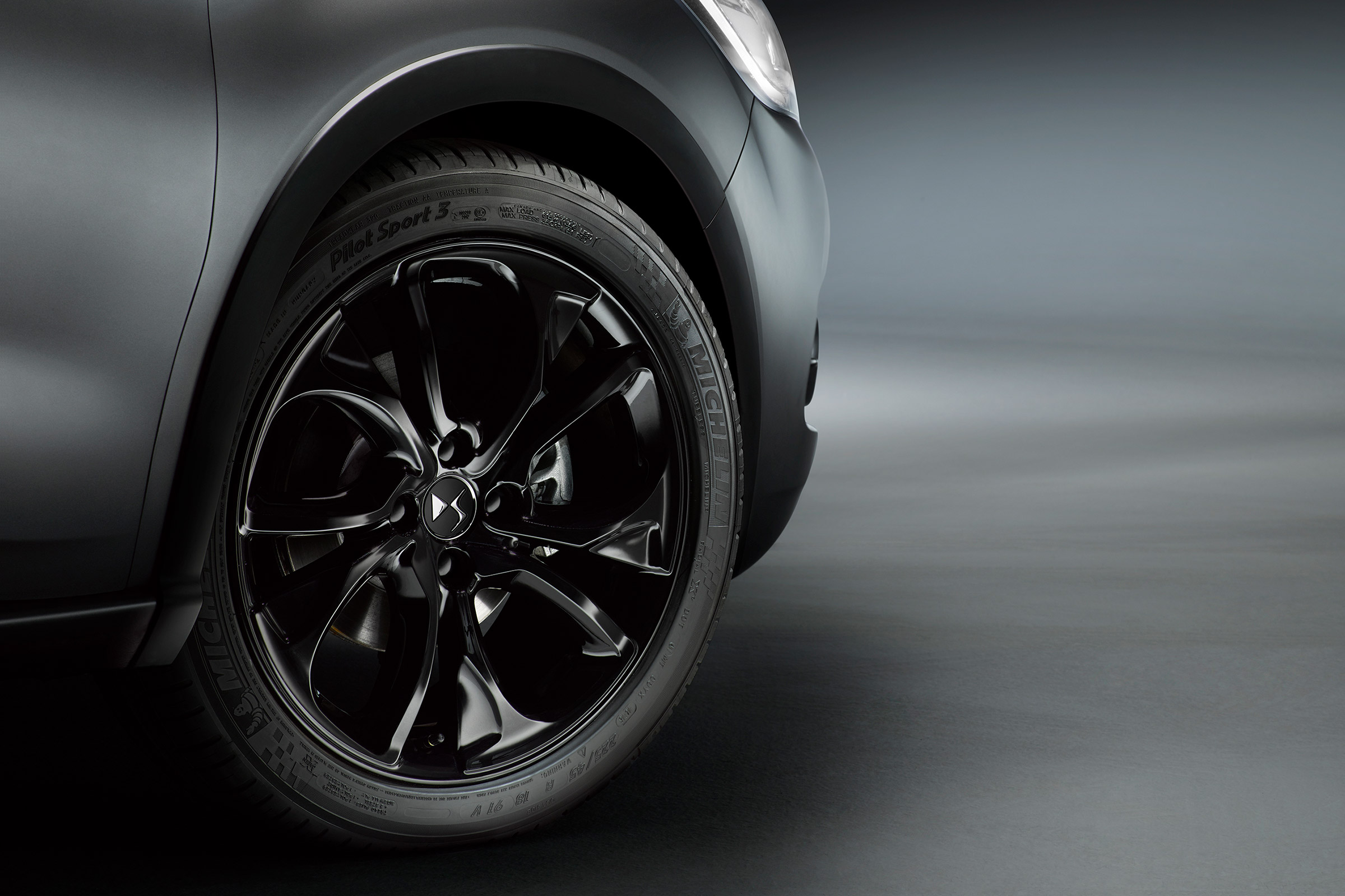 DS4 Crossback Moondust 