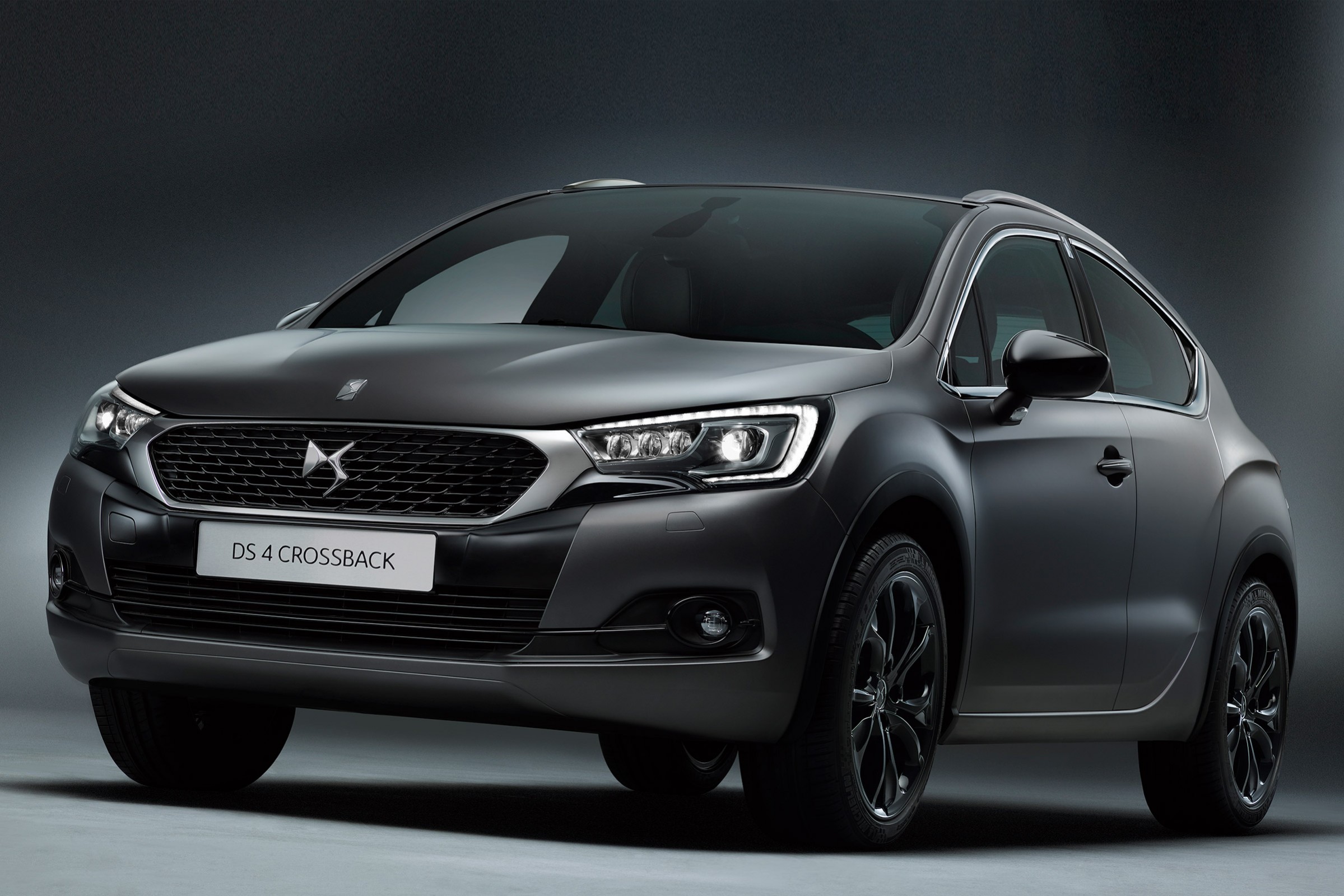 DS4 Crossback Moondust 