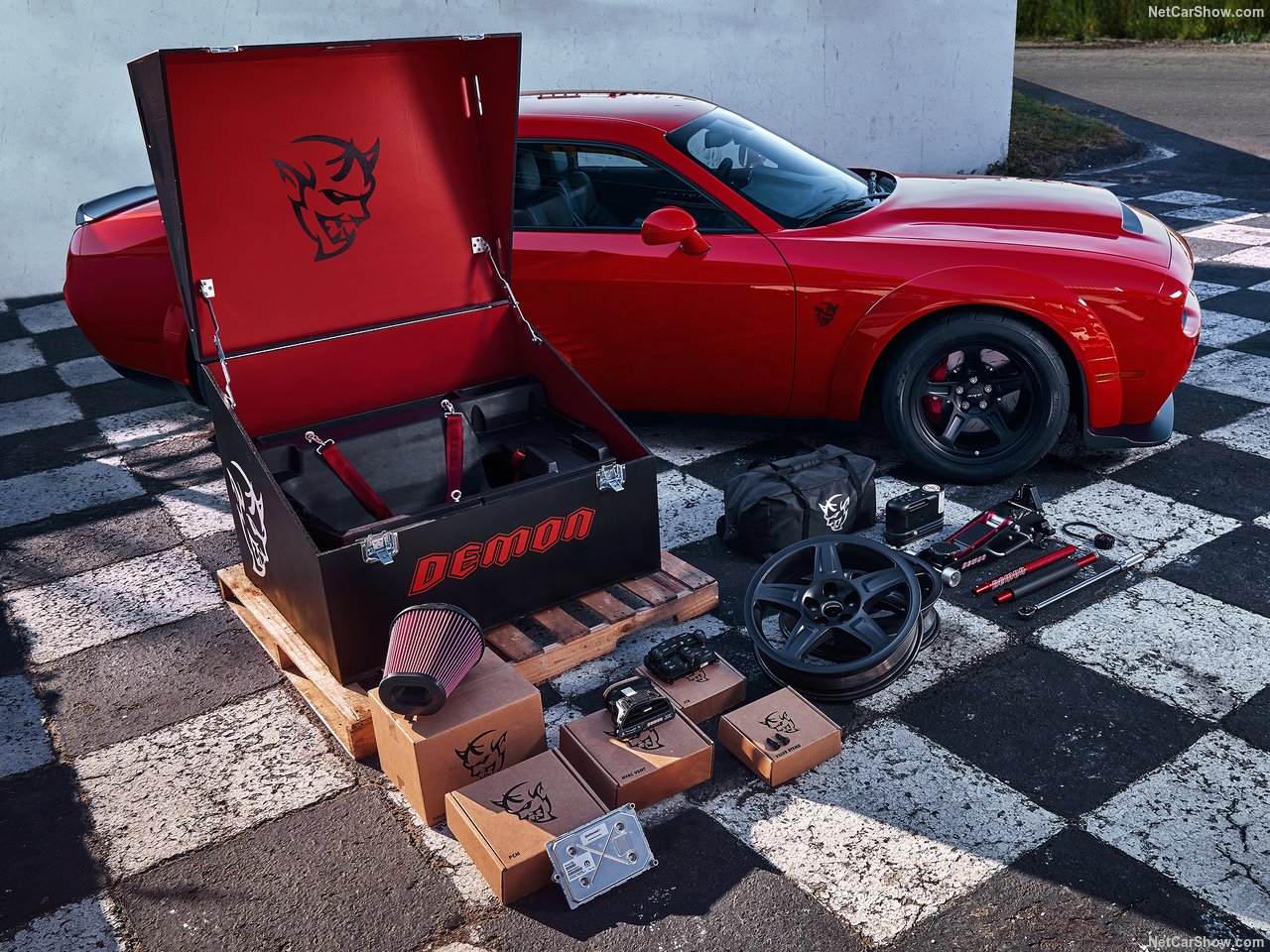 Dodge Challenger SRT Demon