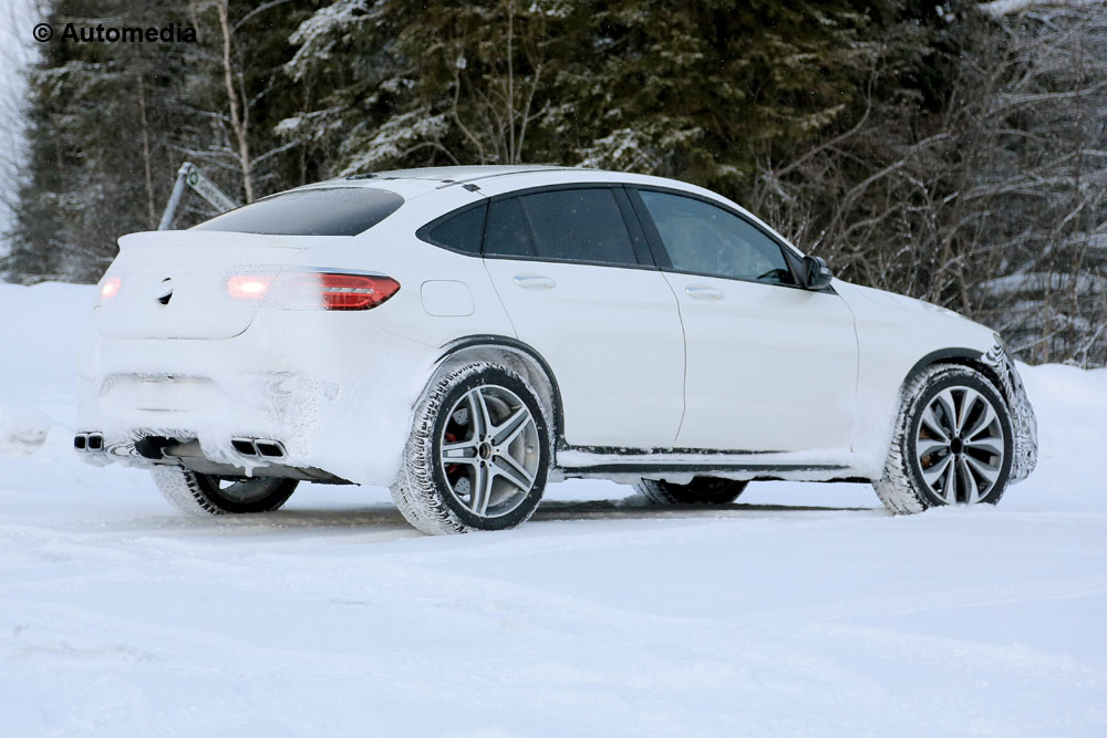  Flagra Mercedes-Benz AMG GLC63