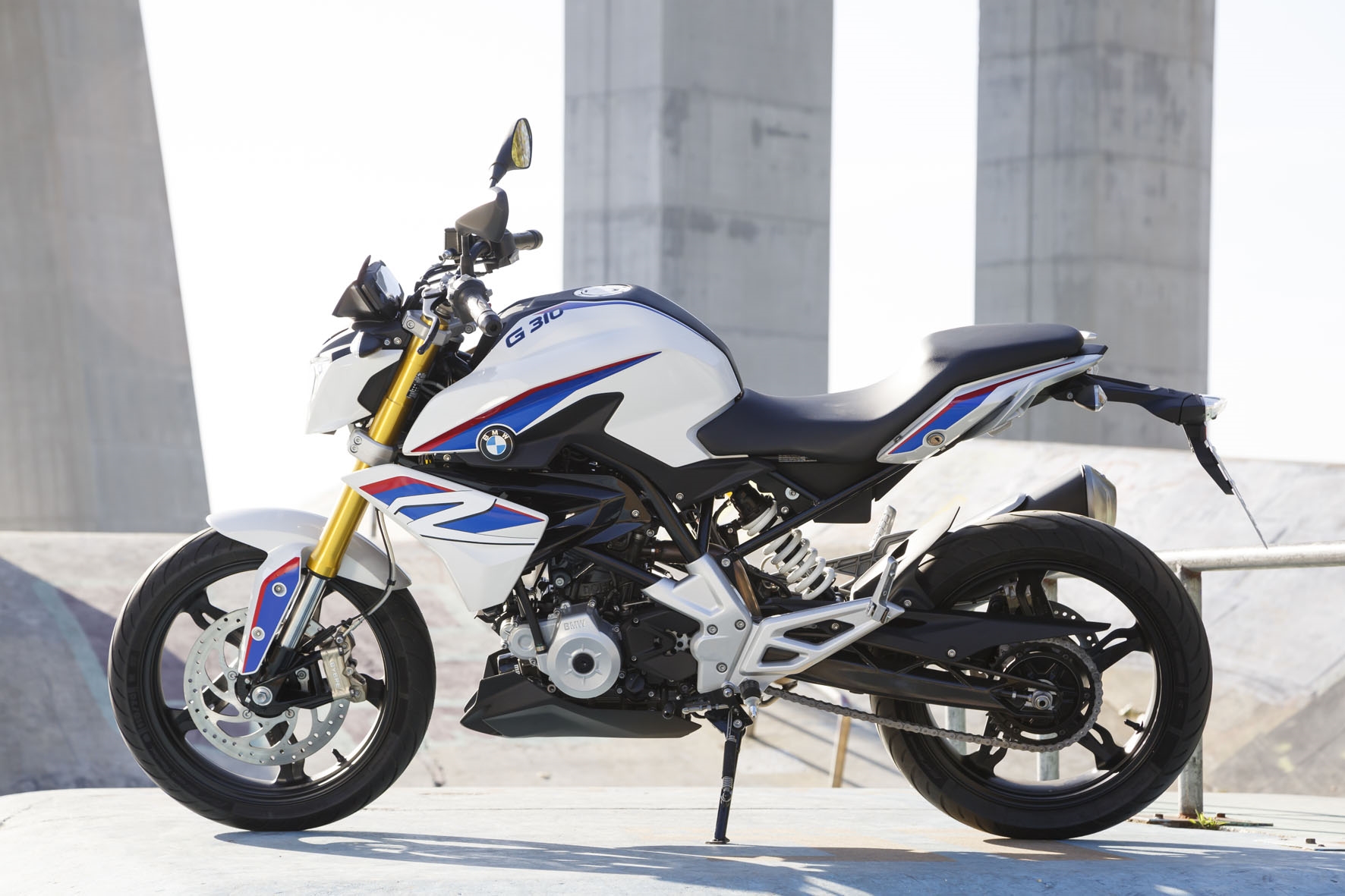 bmw bike 150cc price
