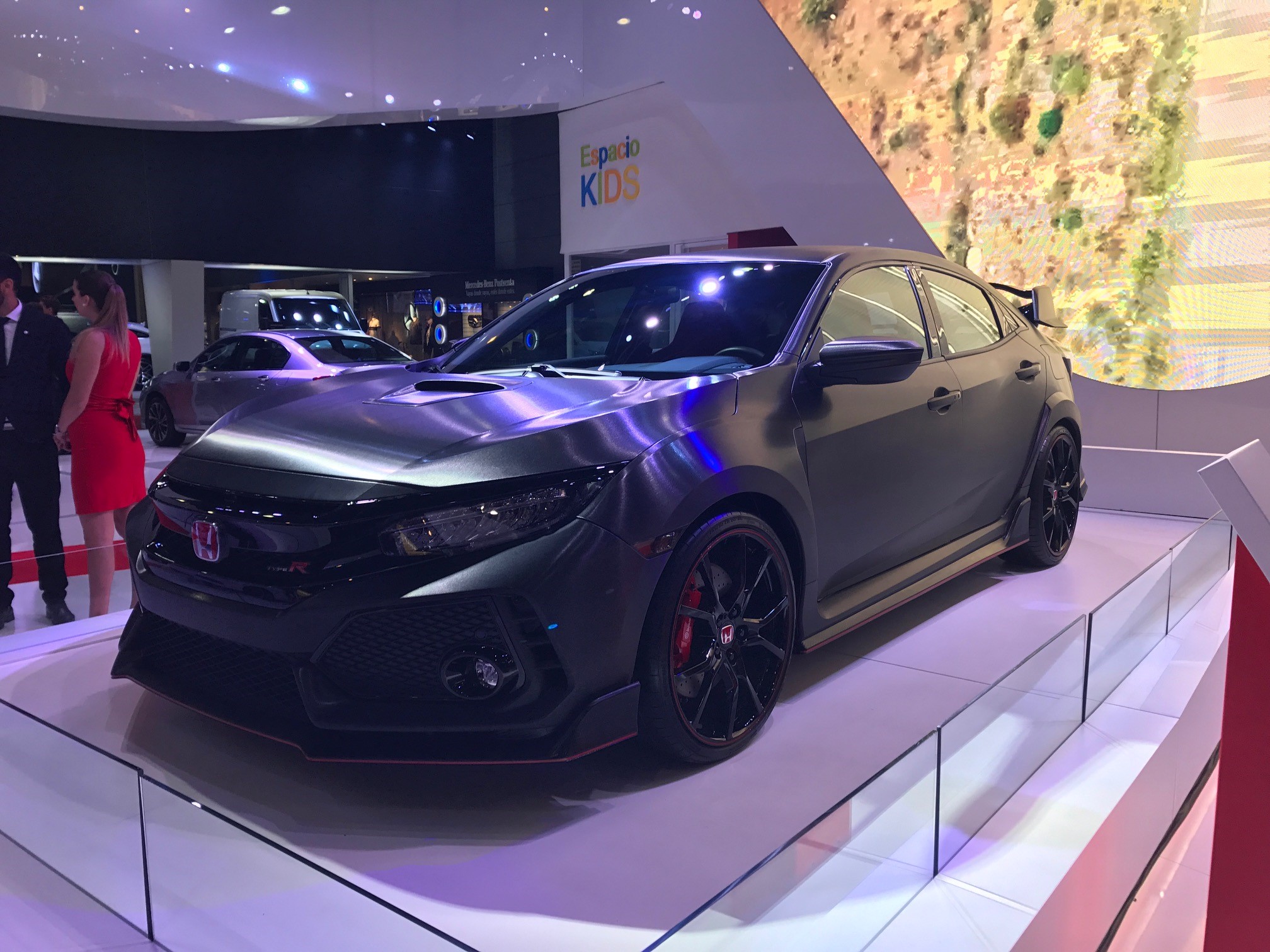 Honda Civic Type R: Aceleramos esse carro esportivo na Webmotors