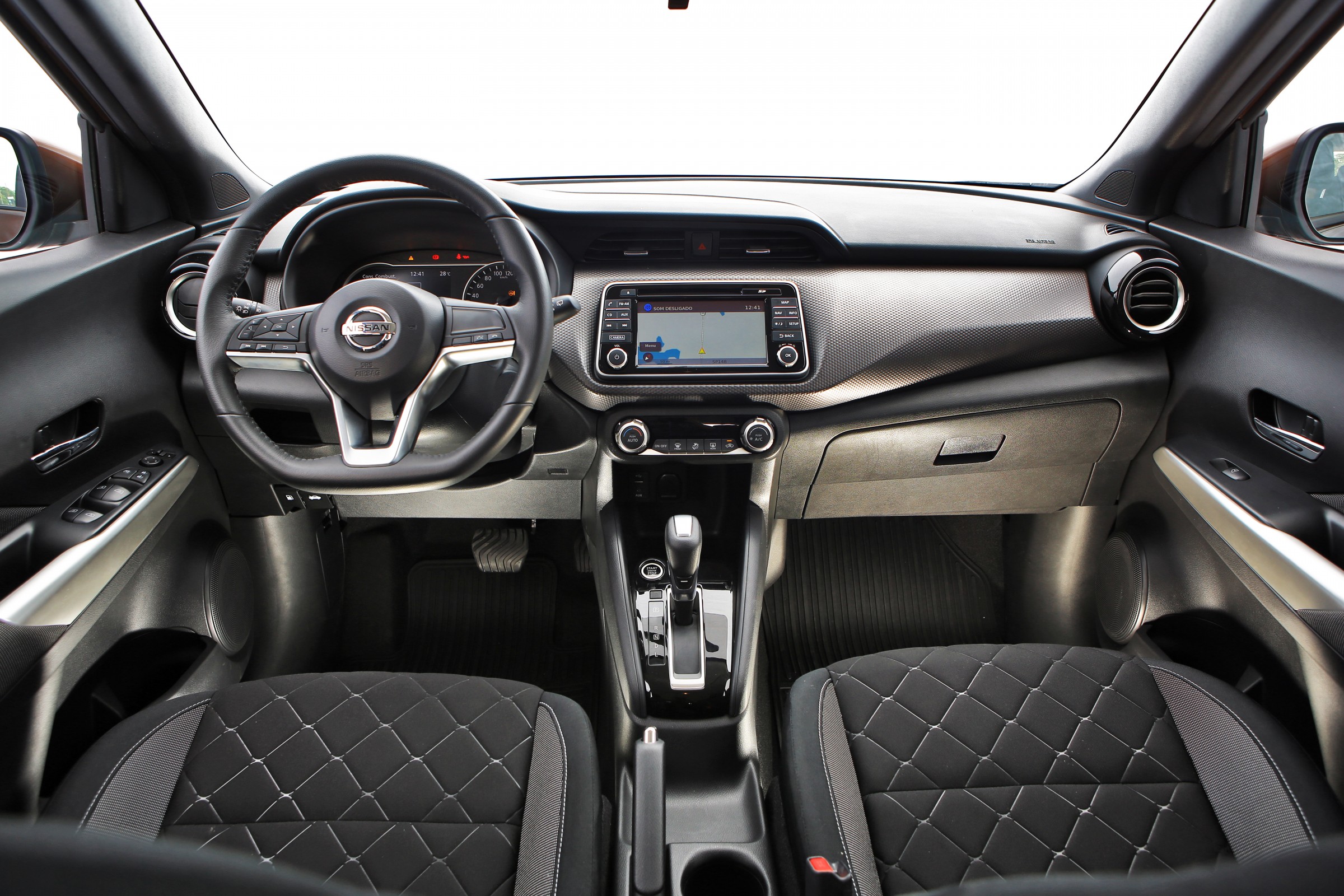 Nissan Kicks SV Limited