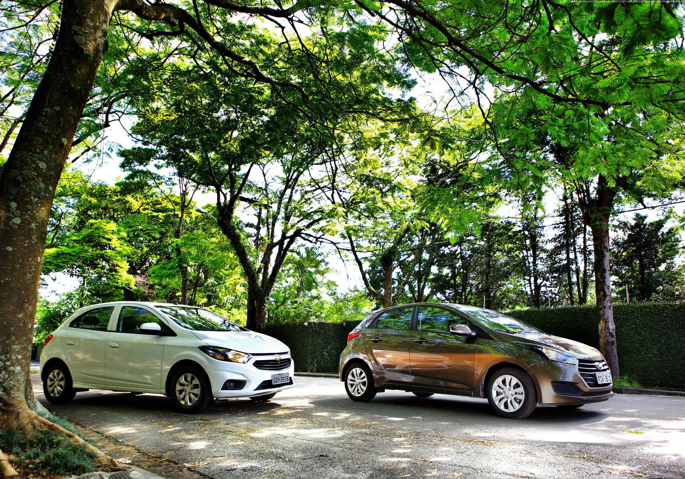 Comparativo Chevrolet Onix LT x Hyundai HB20 Comfort Plus