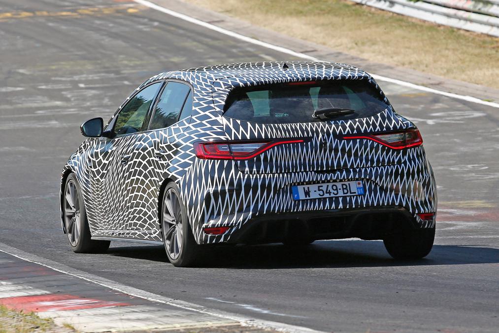 renault-megane-rs-009