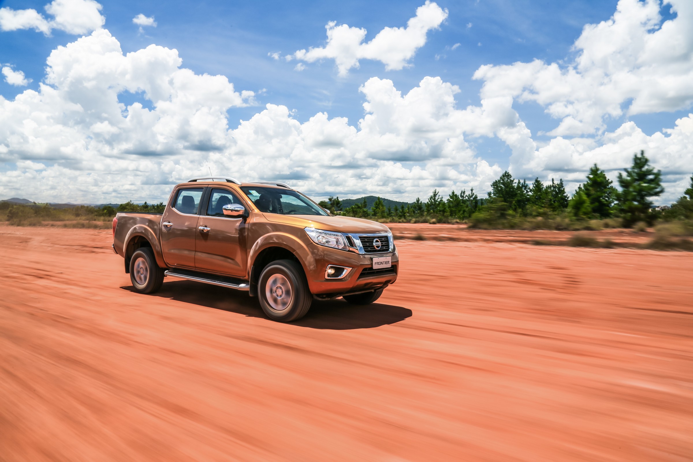 Nissan Frontier já está à venda por R 166.700