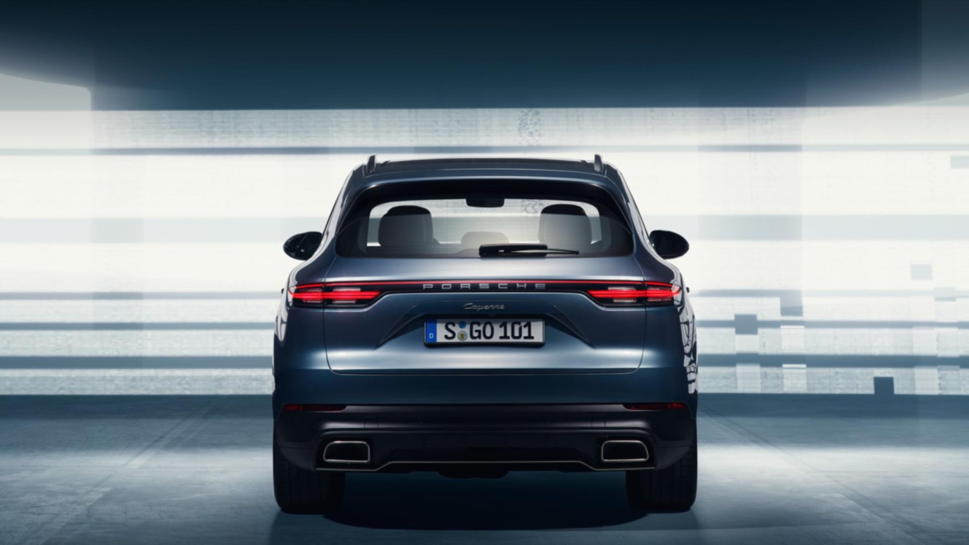 2018-porsche-cayenne-leaked-official-image_4.jpg