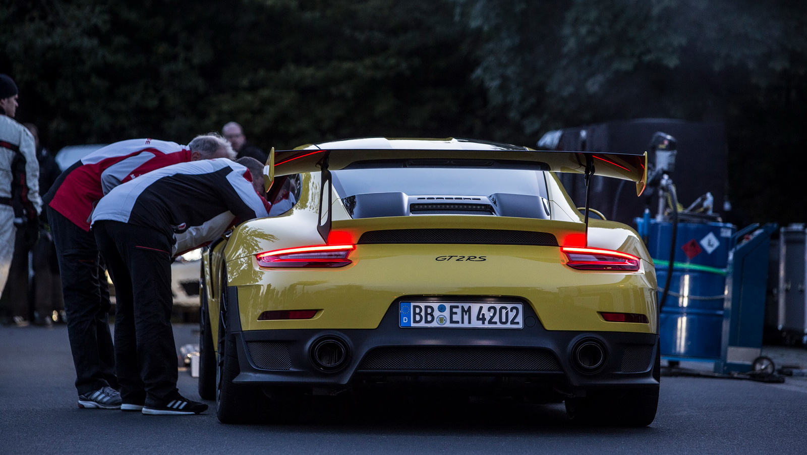 2018 porsche 911 gt2 rs nurburgring record