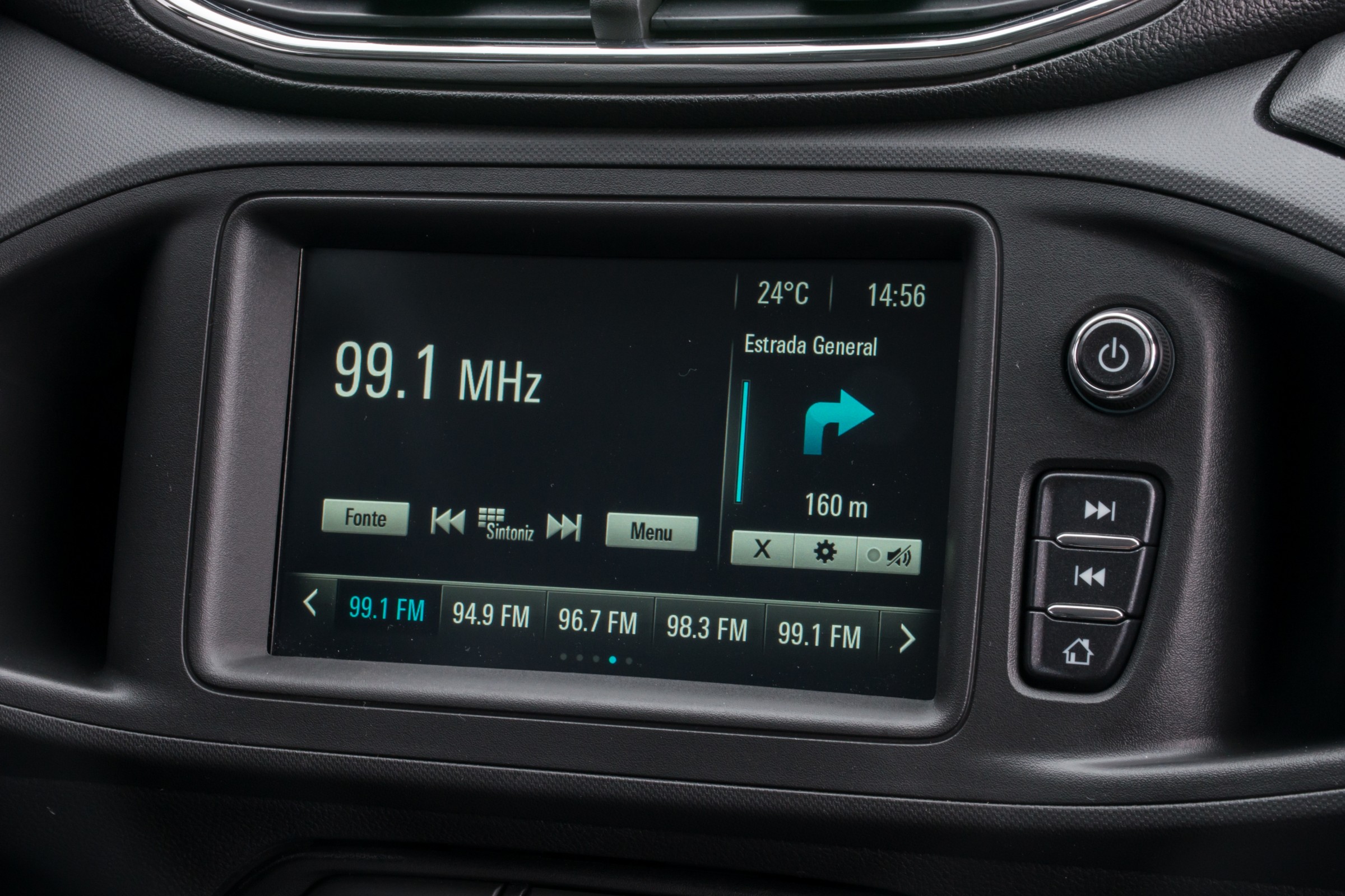 Central multimídia do Onix