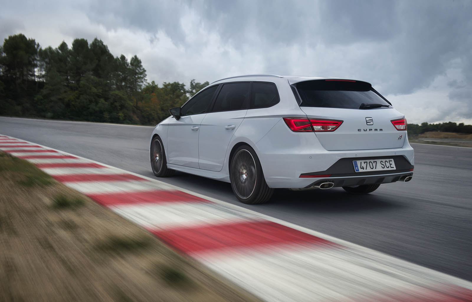 seat leon cupra st