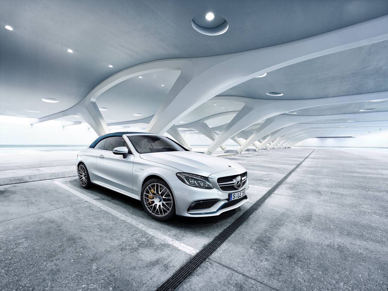 C63 S Cabriolet Ocean Blue Edition