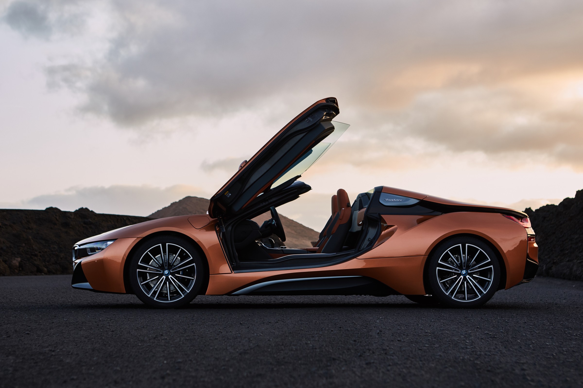 2018 BMW i8 Roadster e Cupê Salão de Los Angeles