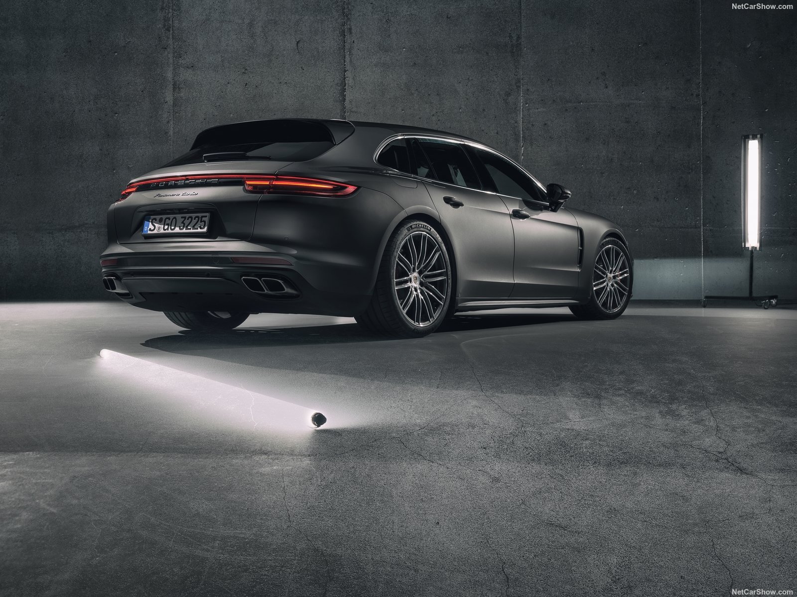 Porsche Panamera Sport Tursimo