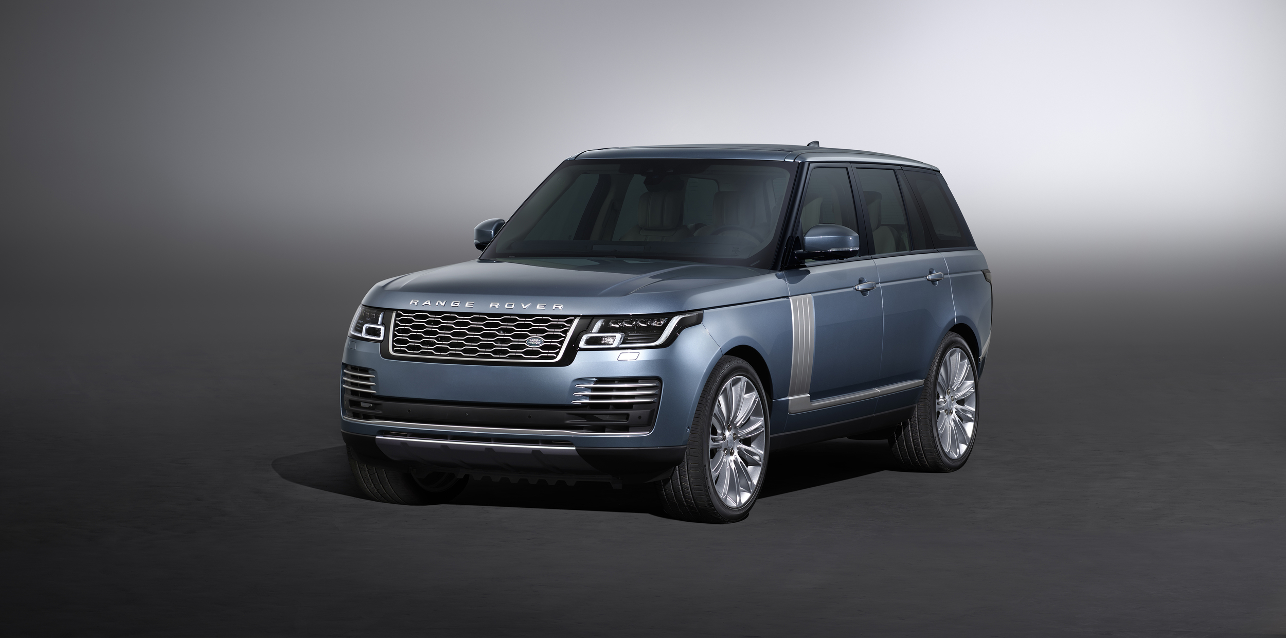 Range Rover ganha central multimídia do Velar