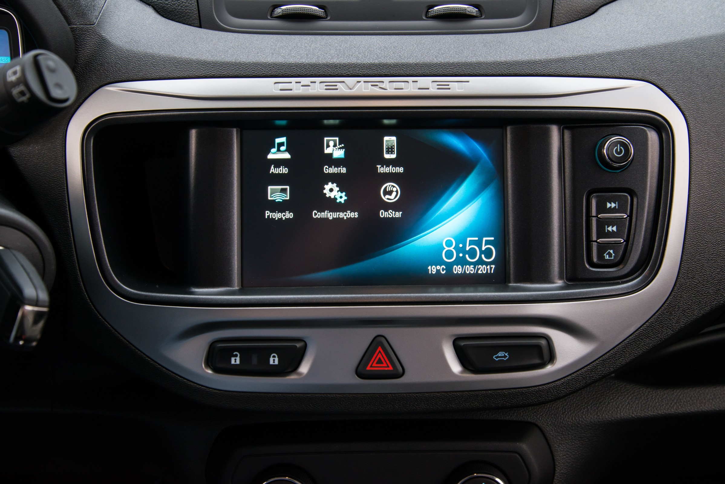 chevrolet-spin-activ-2018 mylink 2