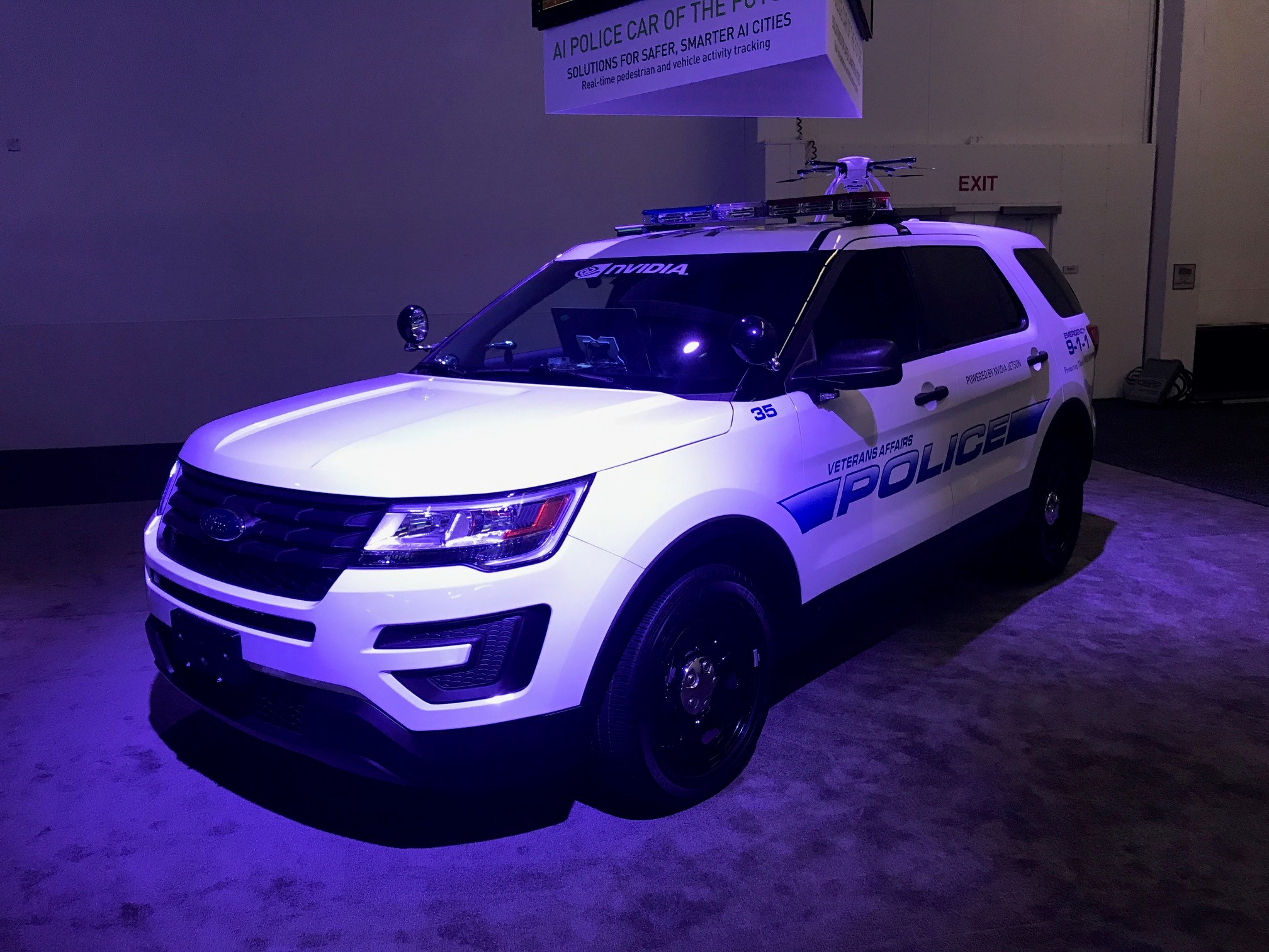 Carro de polícia do futuro 