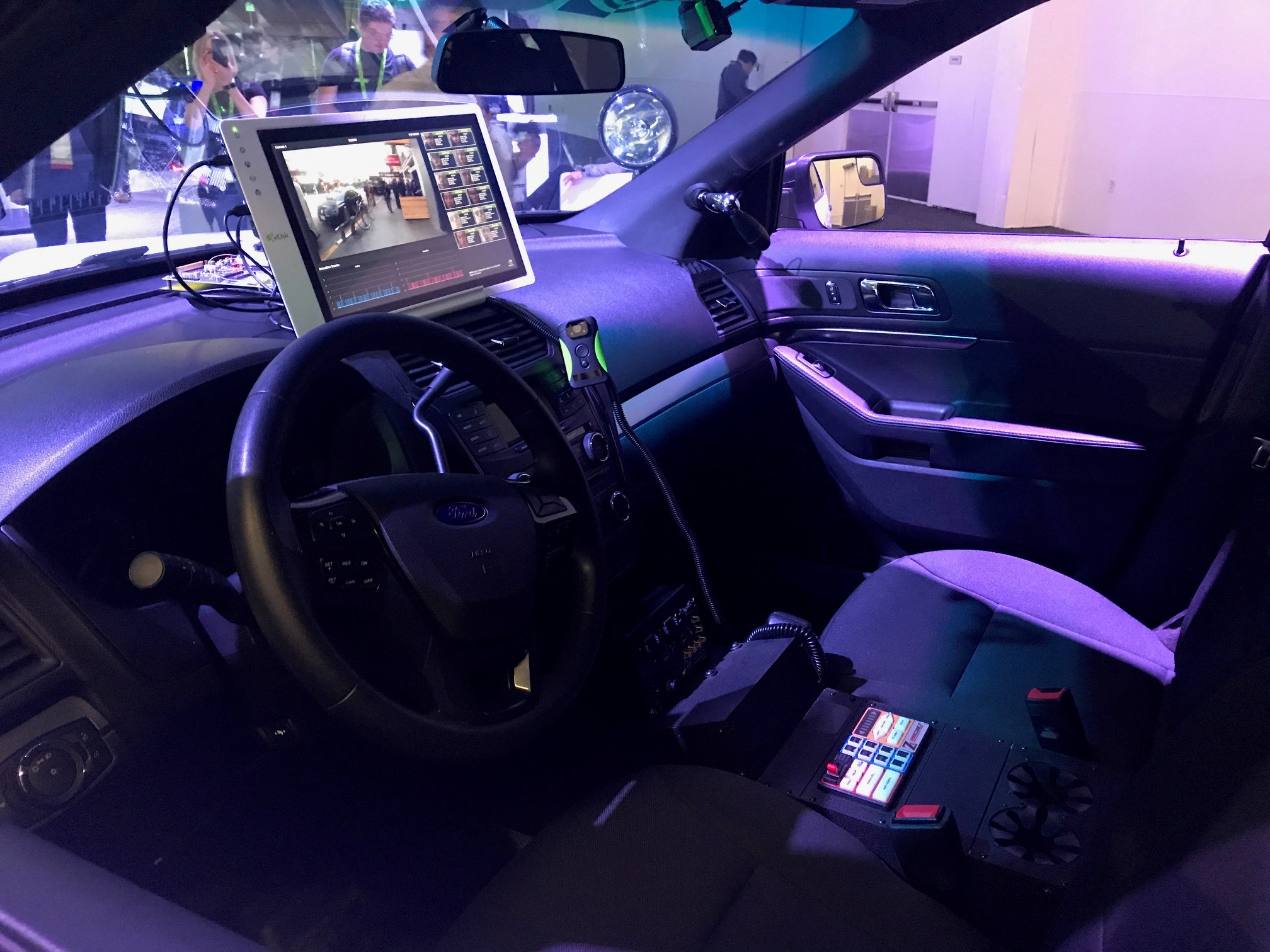 Carro de polícia do futuro 