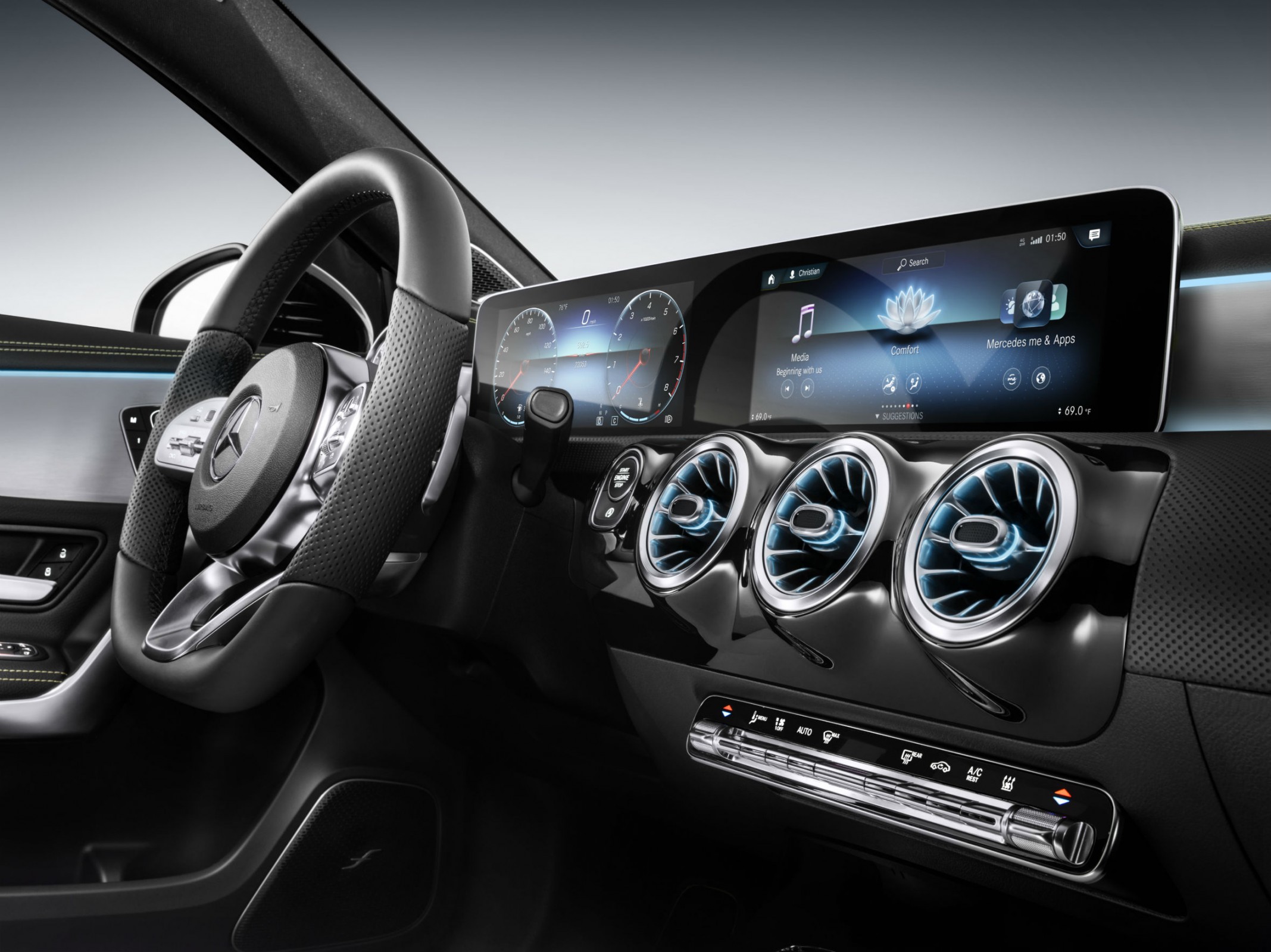 Mercedes-Benz User Experience 