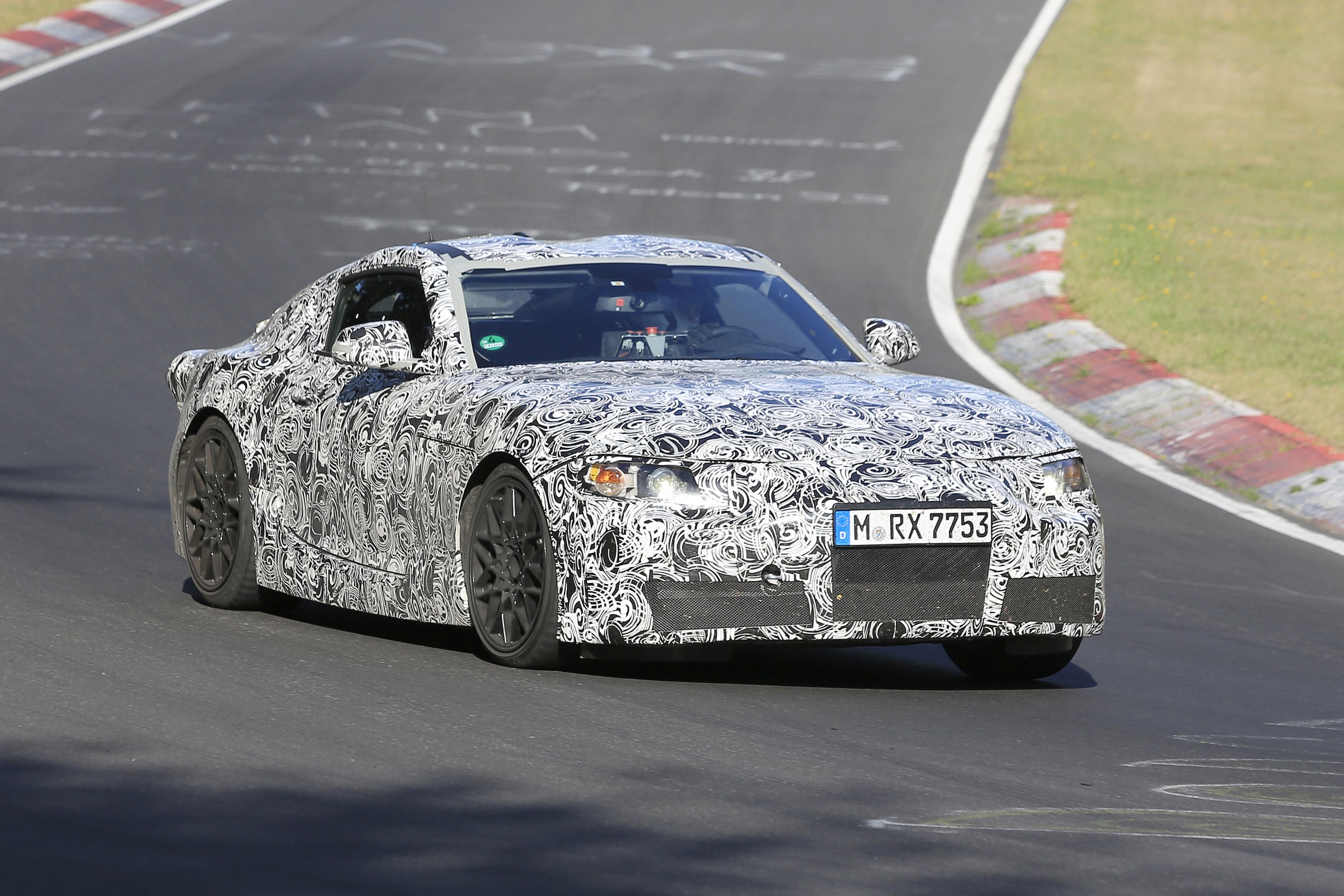 Toyota prepara novo Supra em parceria com a BMW
