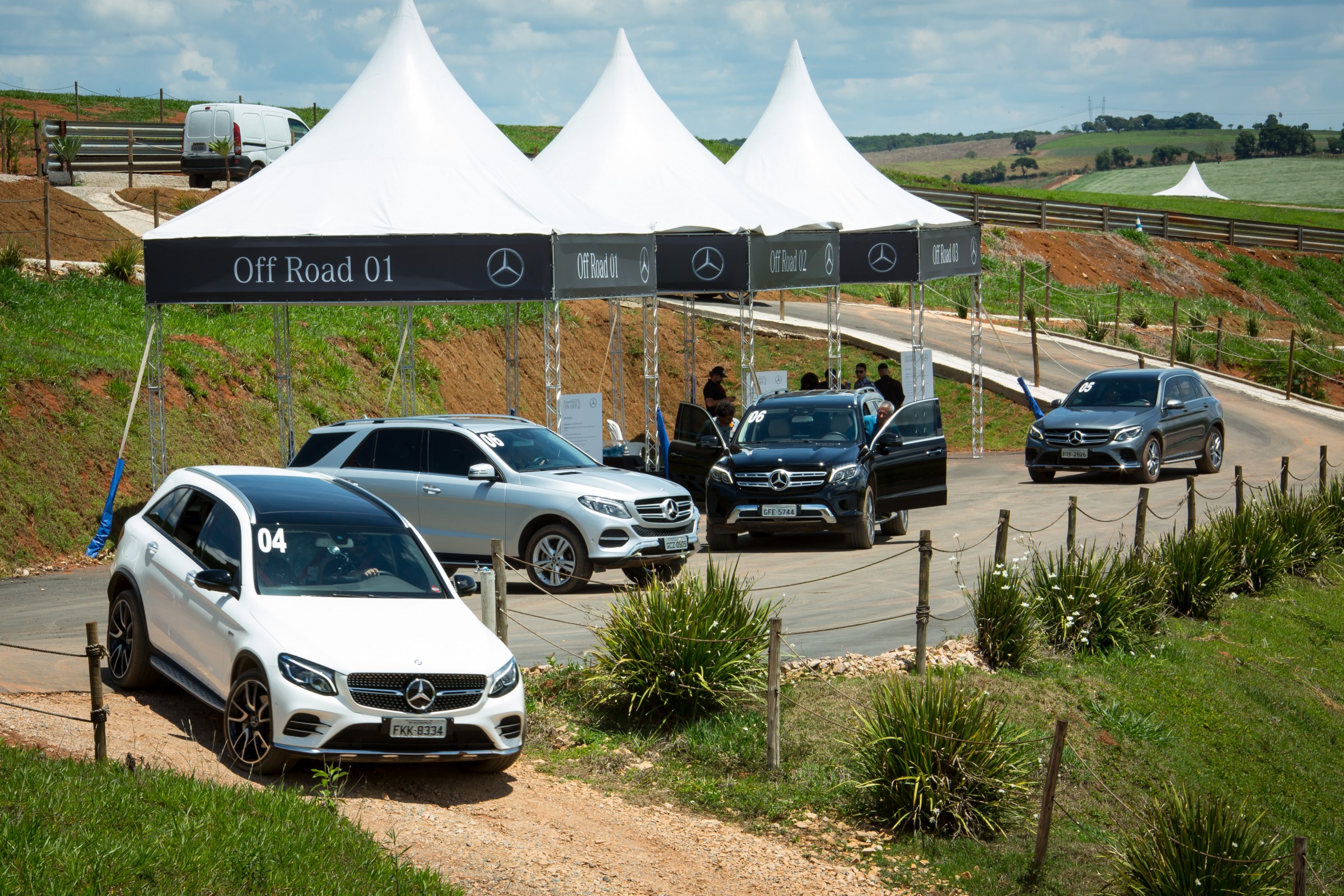 Material Mercedes-Benz Experience 2018 on off-road