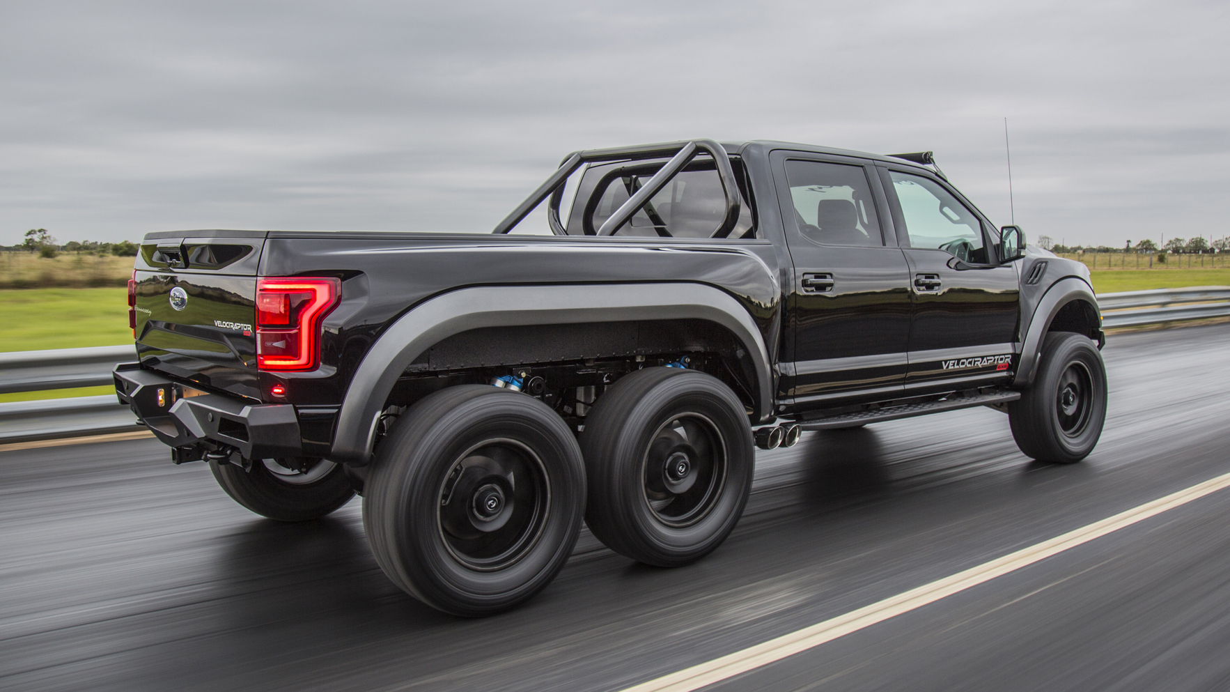 Hennessey VelociRaptor 6x6