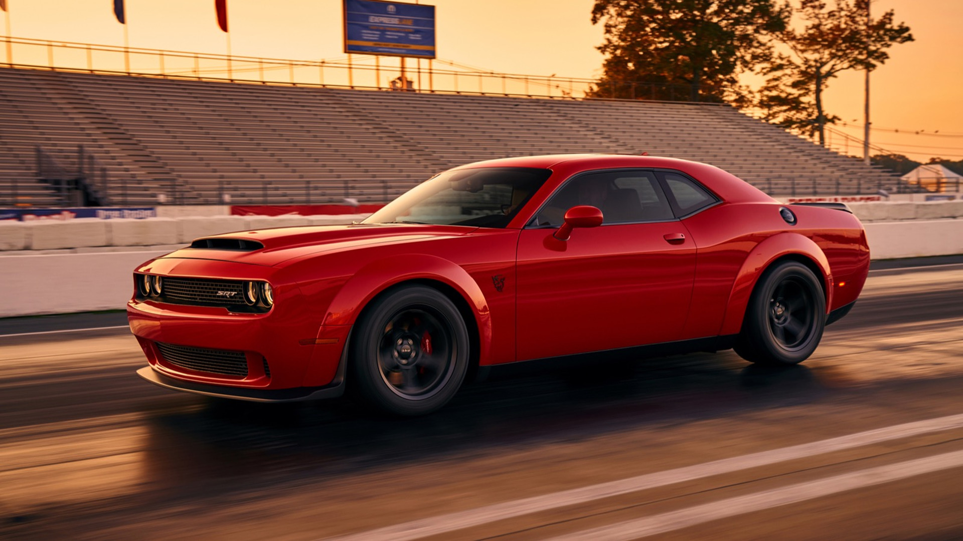 Challenger SRT Demon tem preço definido no Brasil