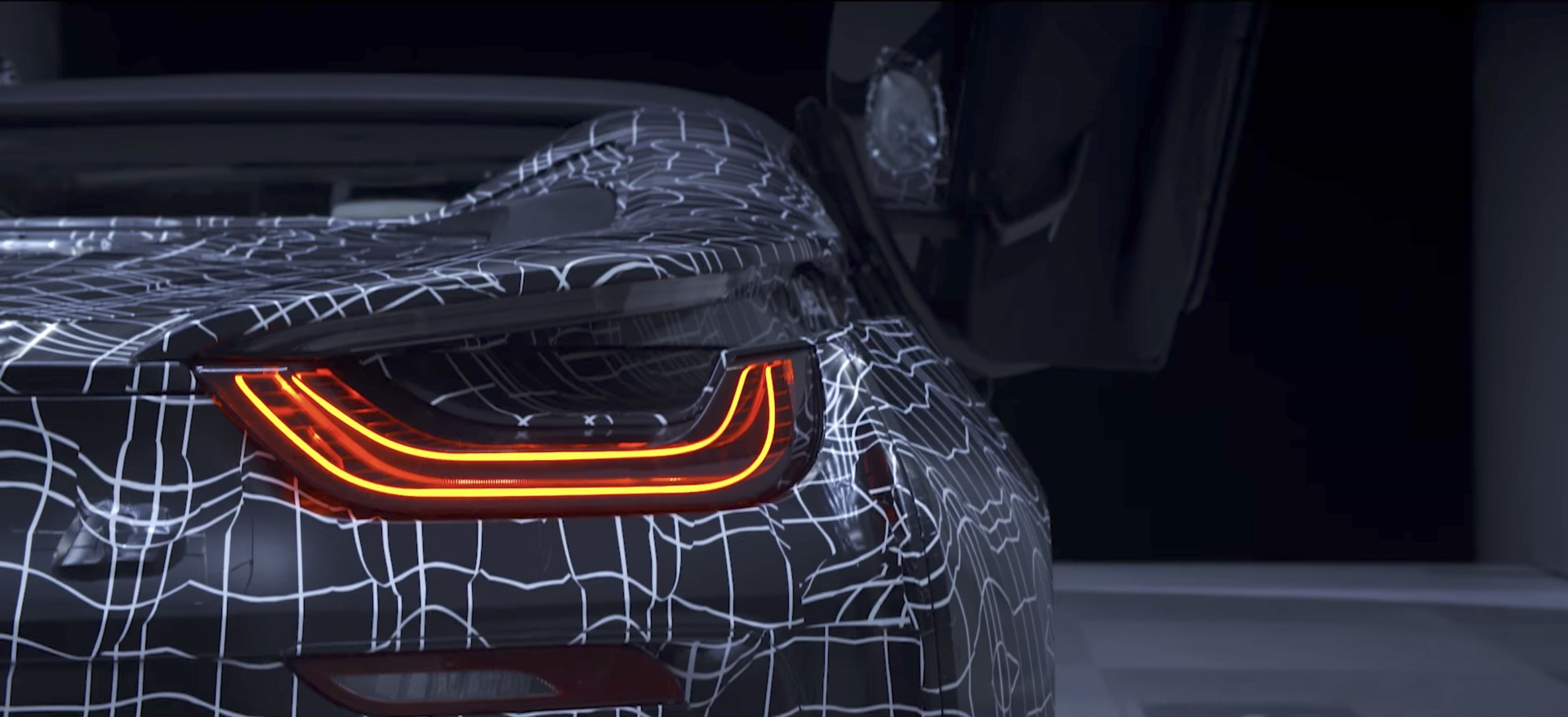 bmw i8 spyder teaser 2