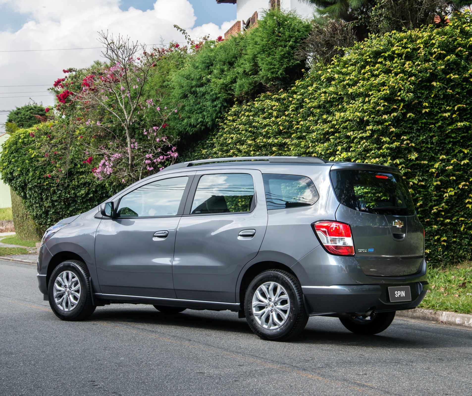 chevrolet-spin-ltz-2018 traseira