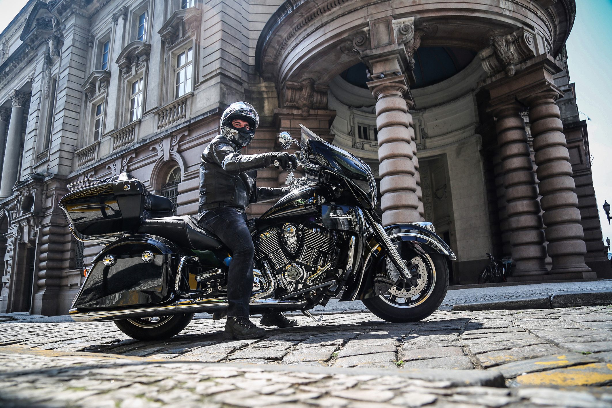 Indian Roadmaster Ridecommand