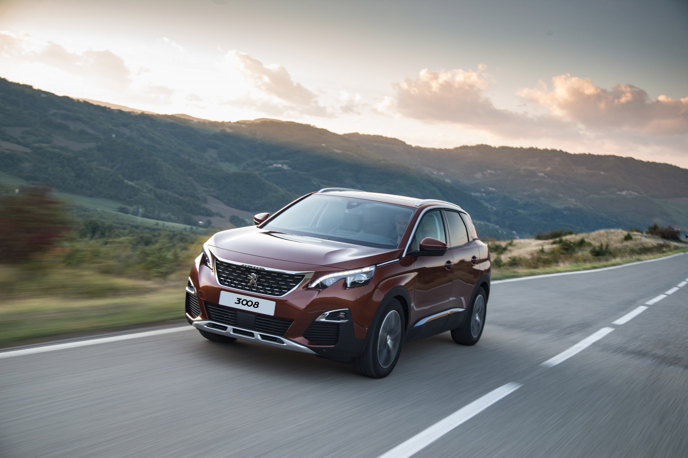  Novo Peugeot 3008                     