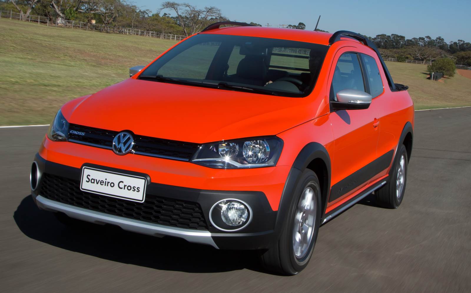 saveiro-cabine-dupla-2015_2