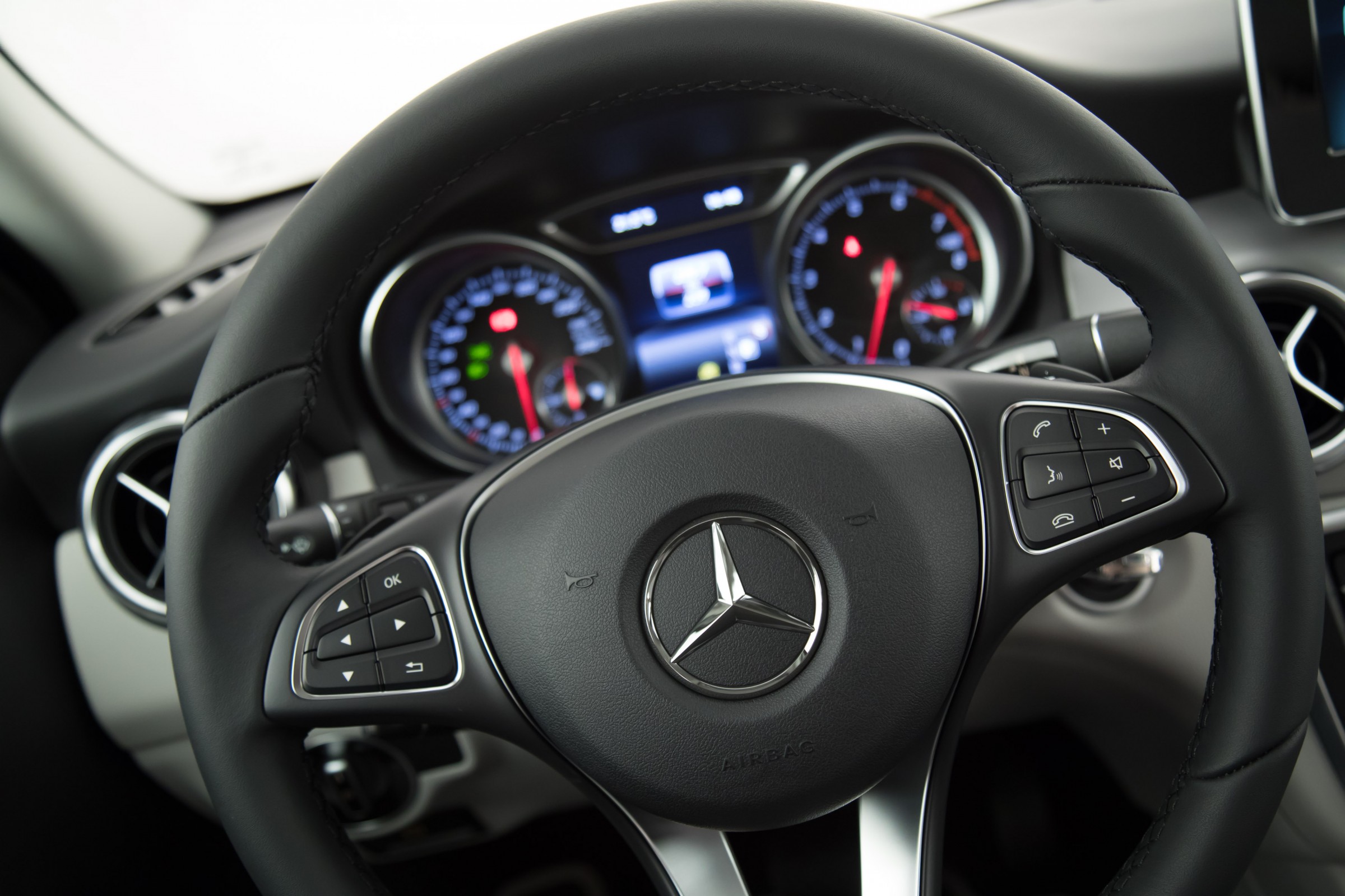 Mercedes-Benz GLA ff 200 Advance