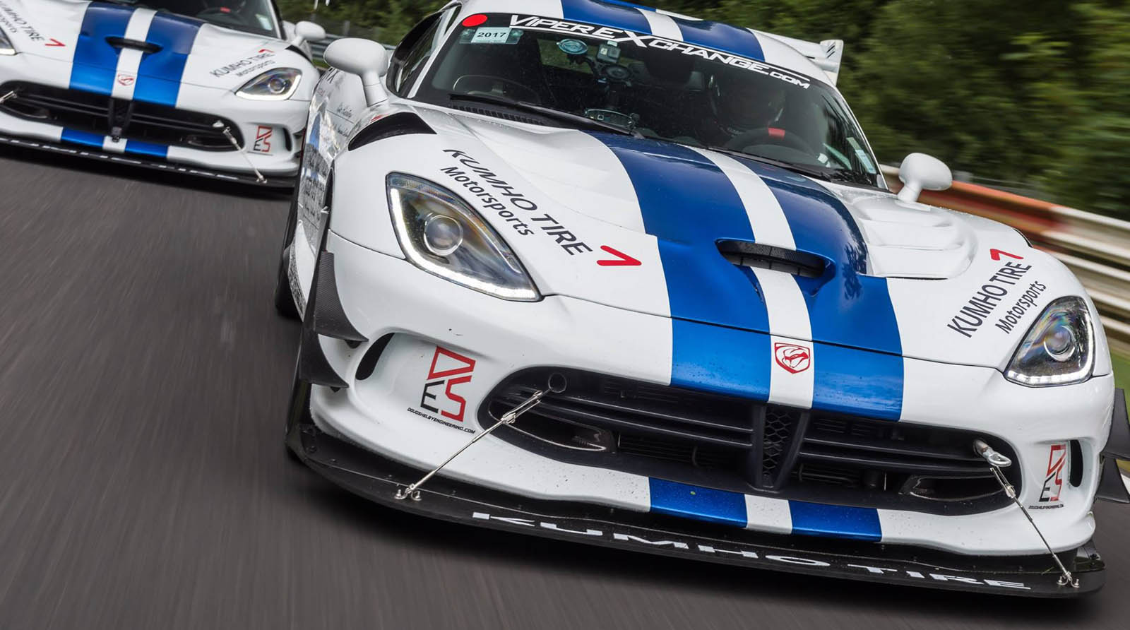 dodge viper acr nurburgring