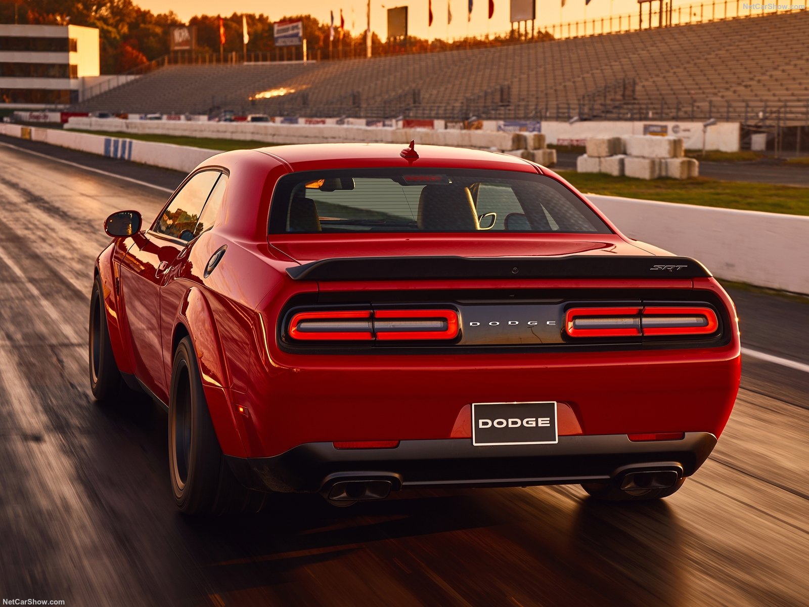 dodge-challenger_srt_demon-2018-1600-26.jpg