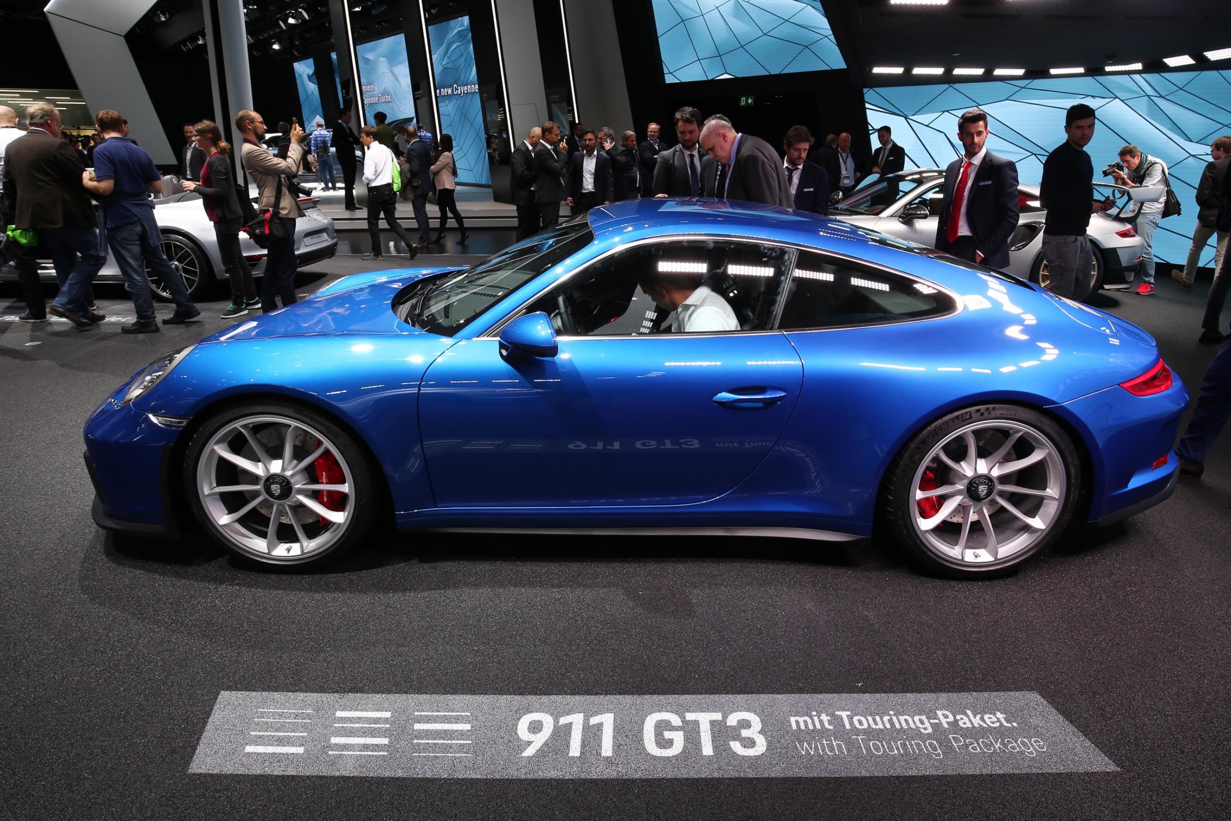  Porsche 911 GT3 Touring      