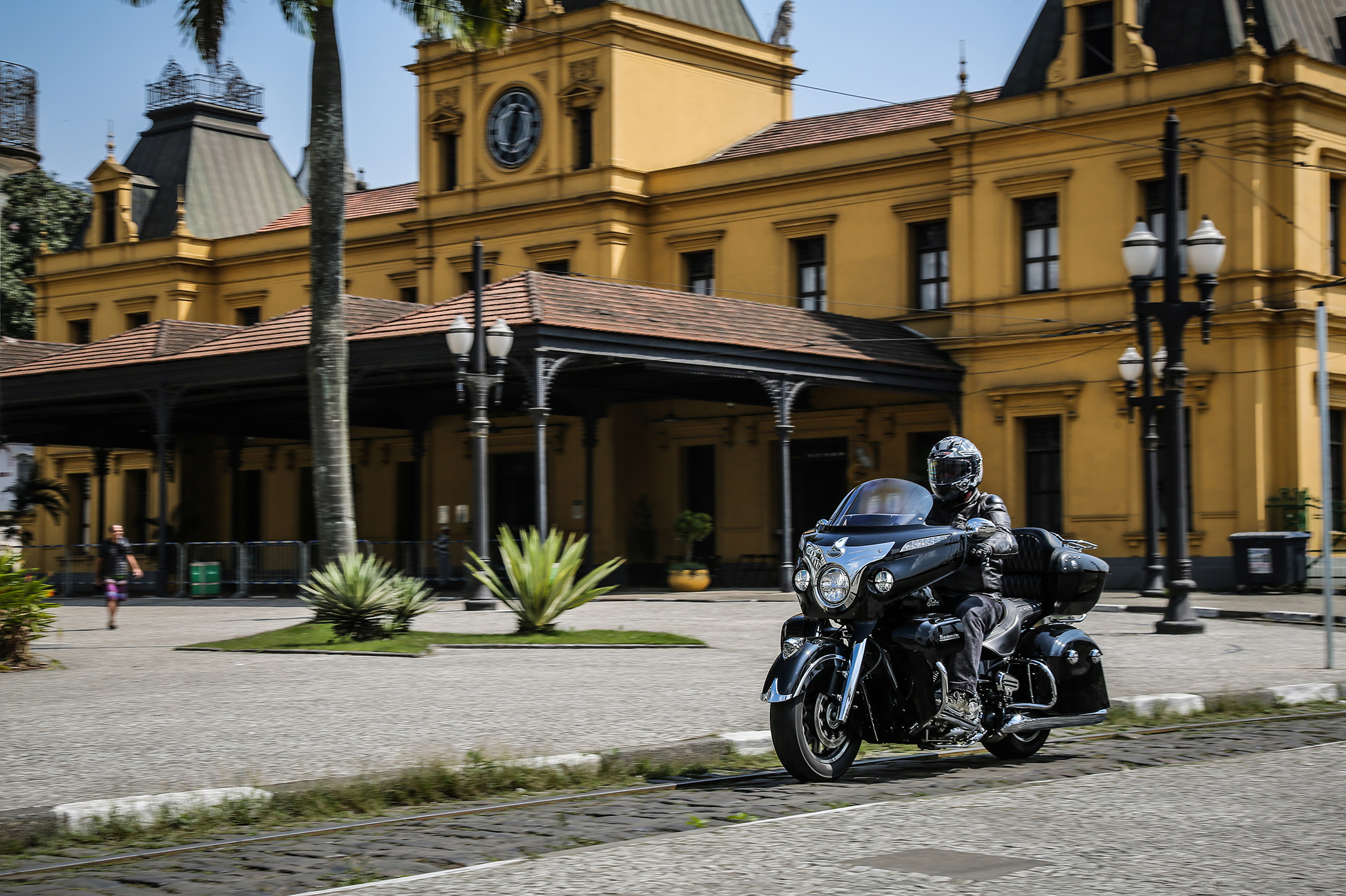  Indian Roadmaster Ridecommand                        