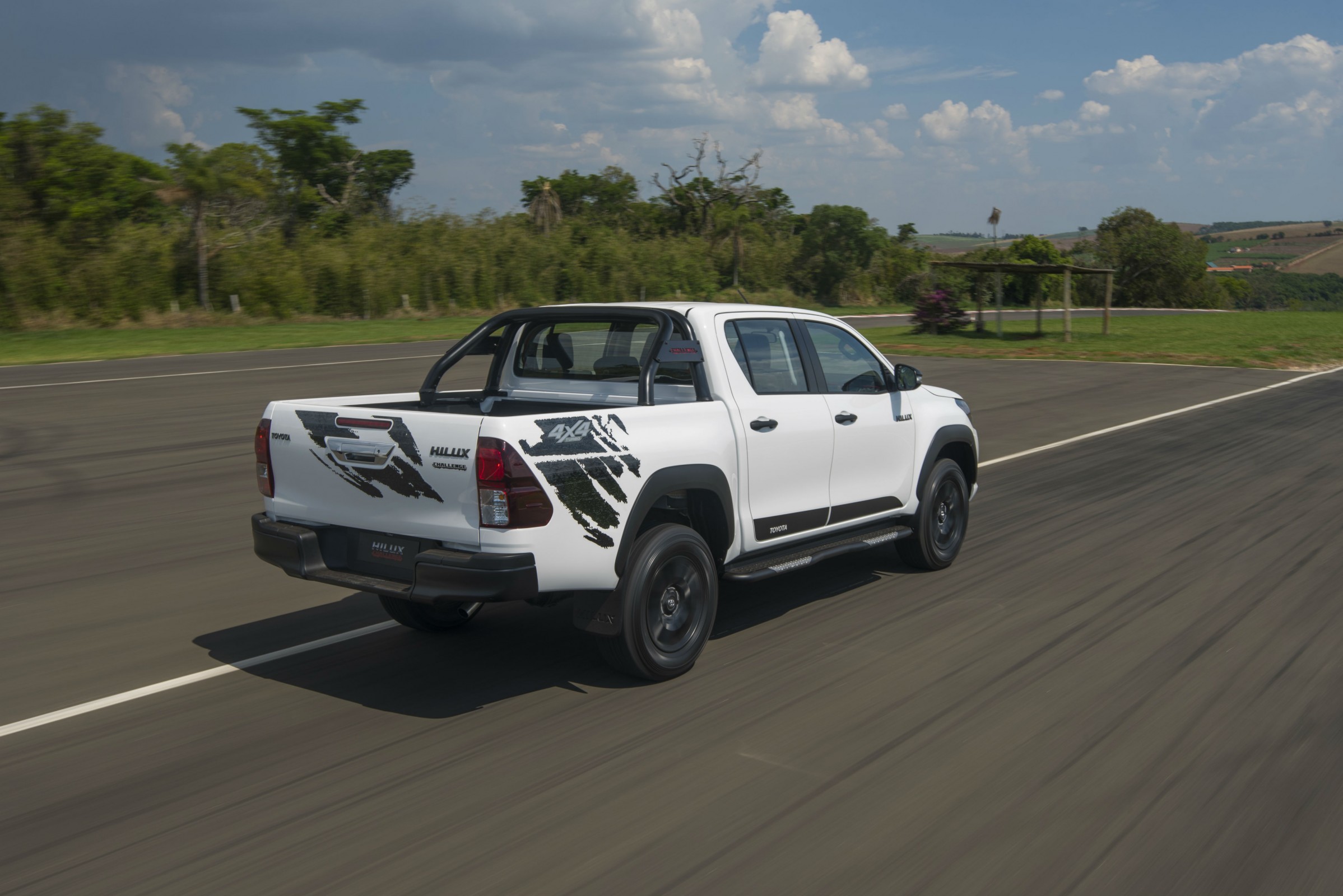 Toyota Hilux Challenge