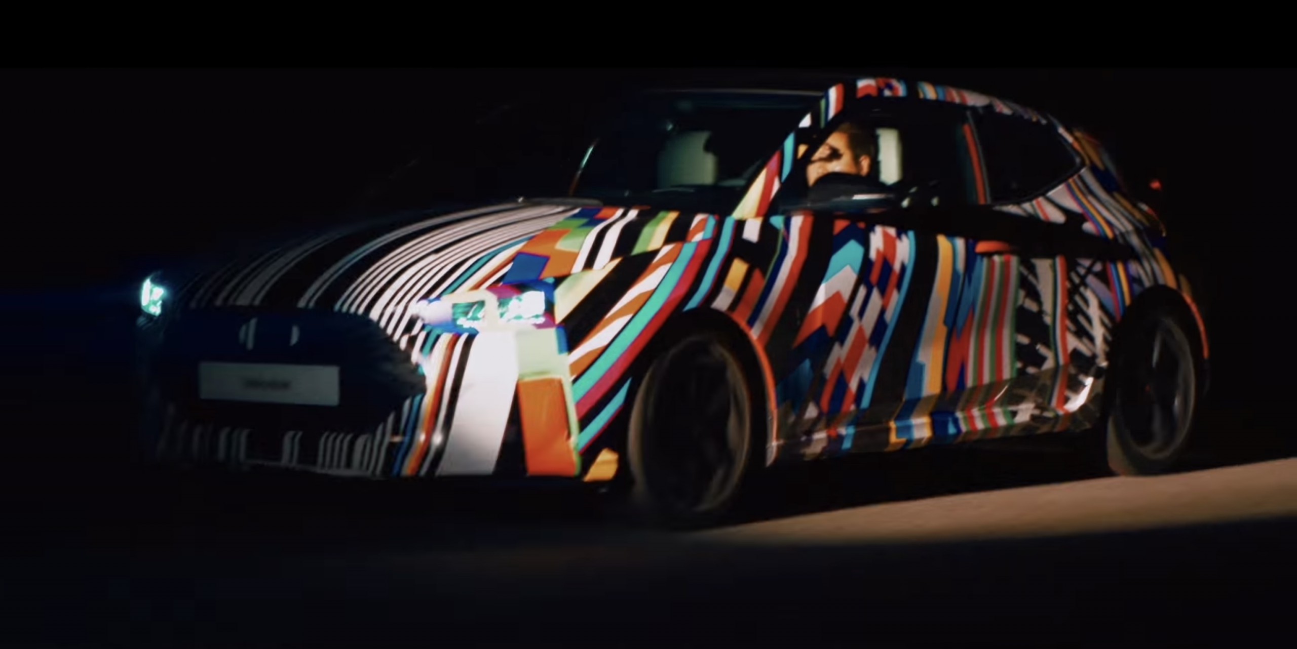 Teaser novo Hyundai Veloster som do motor ronco