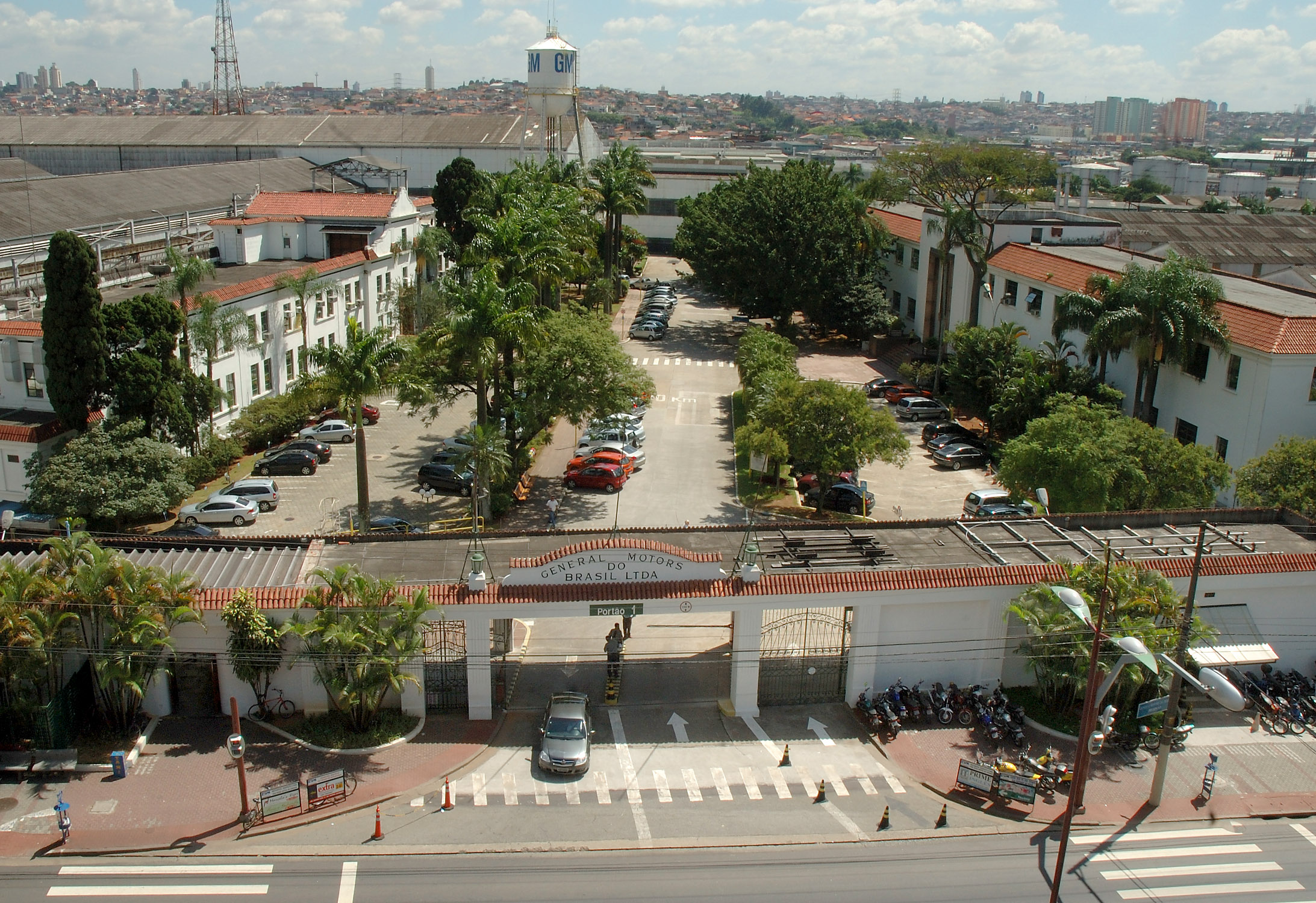  Fábrica GM em São Caetano retomou produção do Tracker em apenas um turno