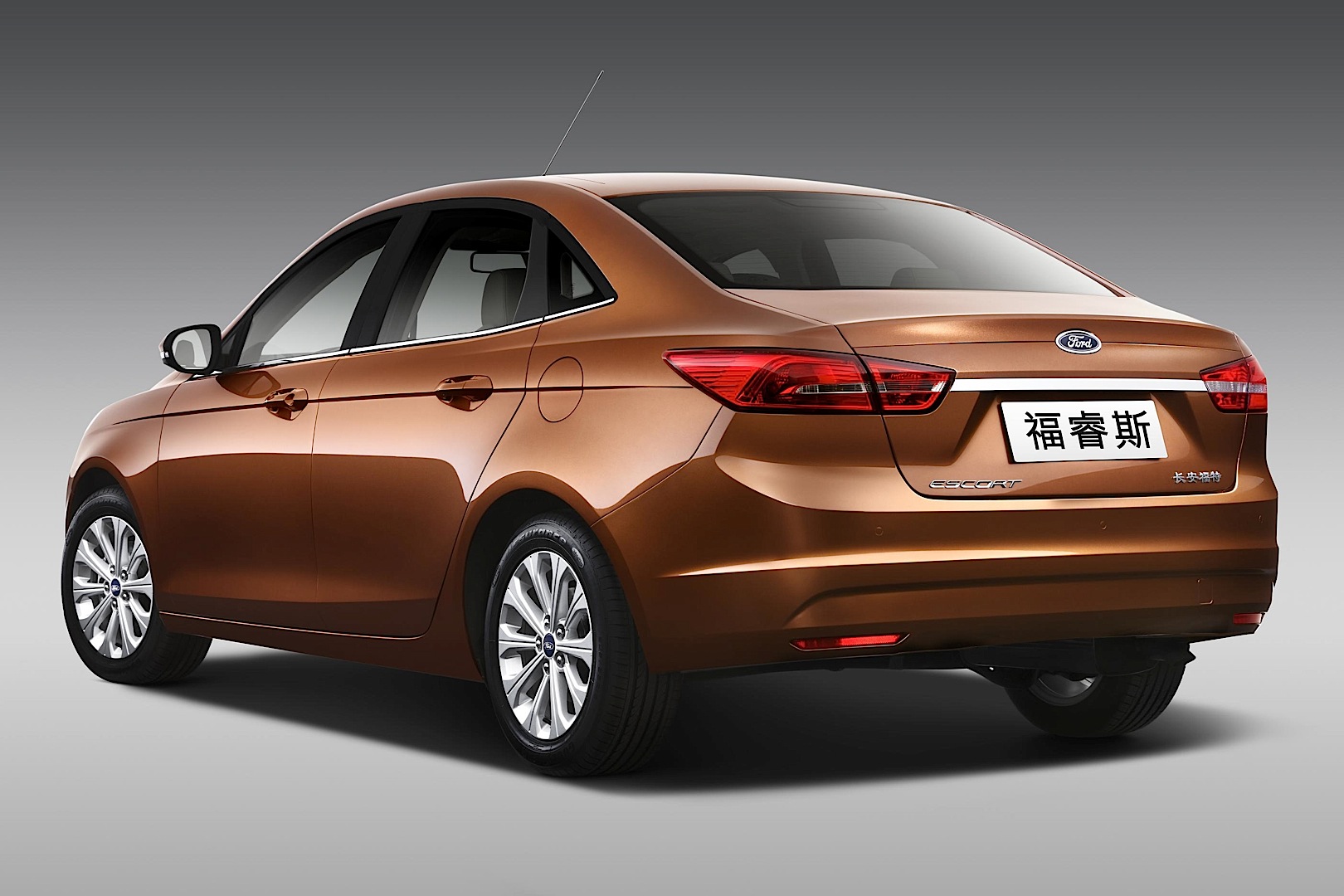 Ford Unveils All New Escort And Everest Concept At 2014 Beijing Auto Show Live Photos 3