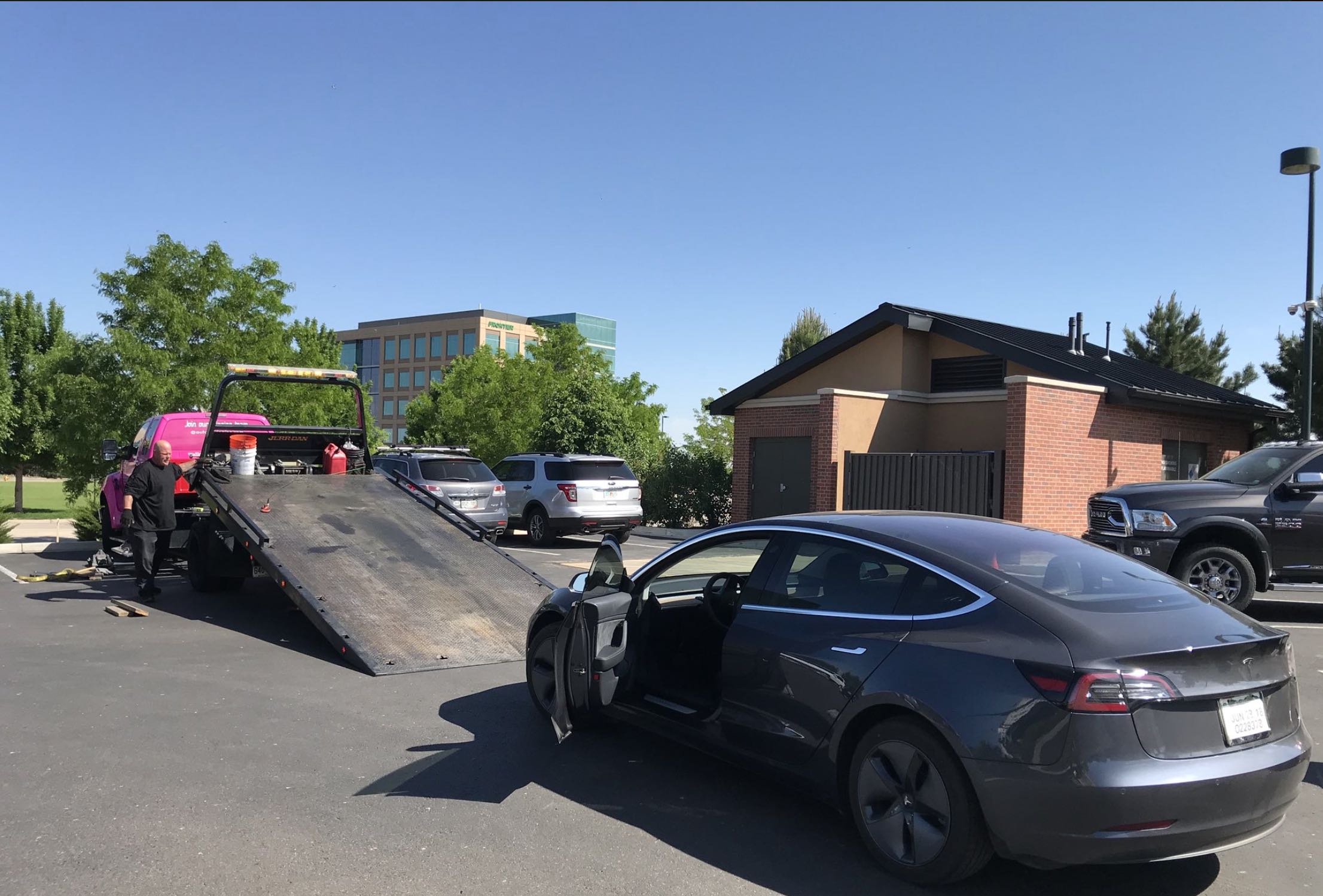 Tesla Model 3 recorde distância percorrida Sean Mitchell Denver (EUA)