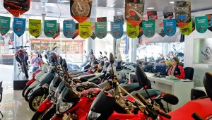 Greve afeta mercado de motos