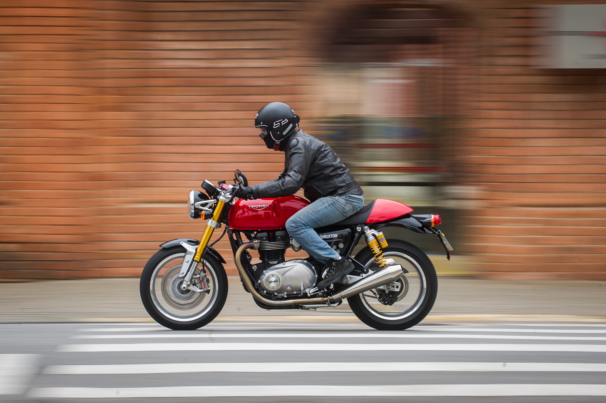  Triumph Thruxton R 2