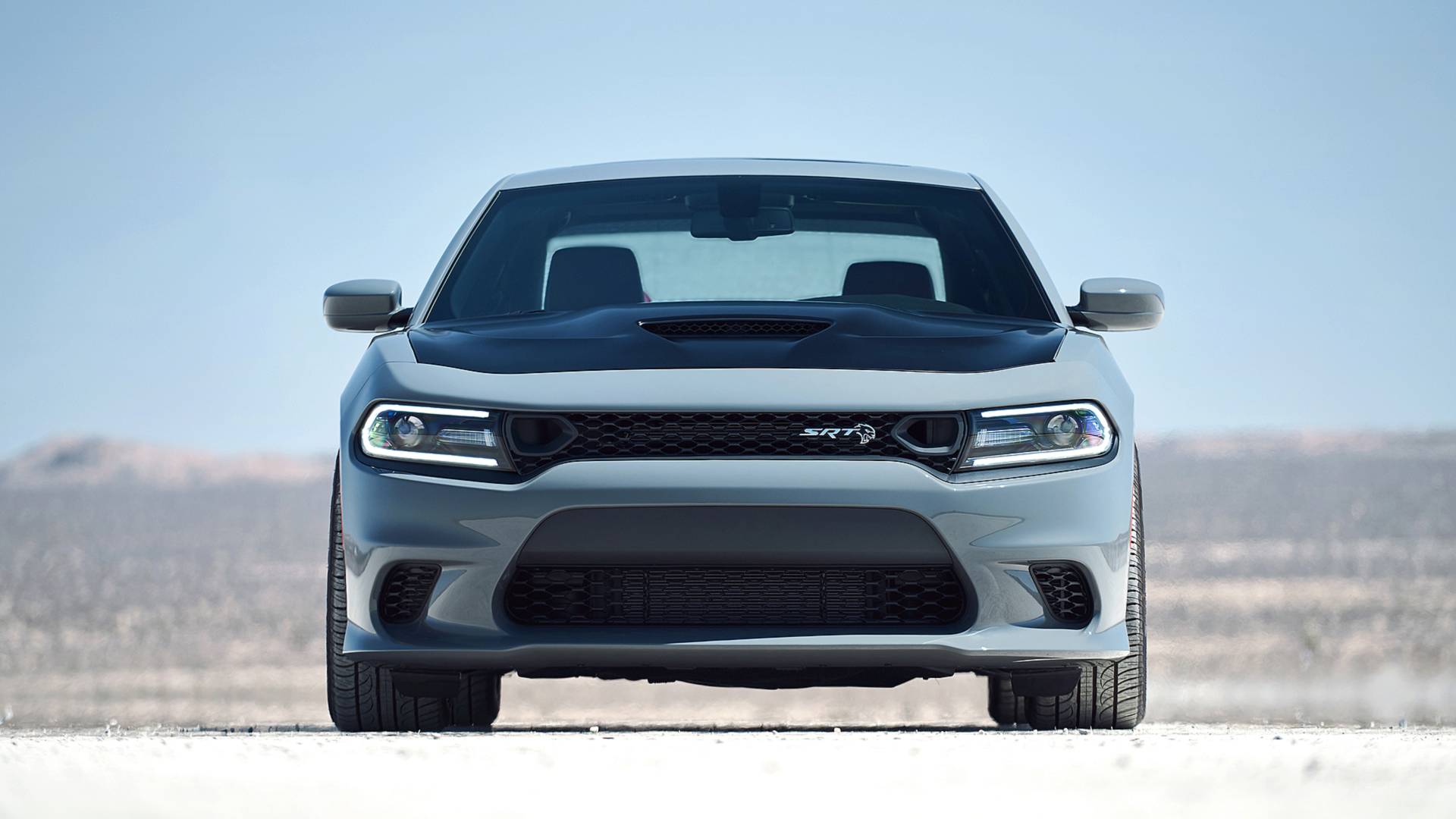 Linha 2019 do Dodge Charger Hellcat agora tem opção de pintura preta 'acetinada' do capô