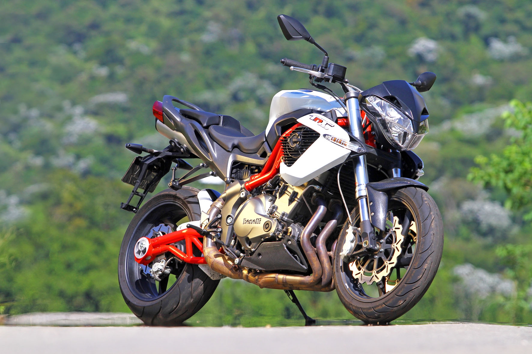 MV Agusta esteve presente no Salão Duas Rodas 2015 e, no ano seguinte, deixou o Brasil