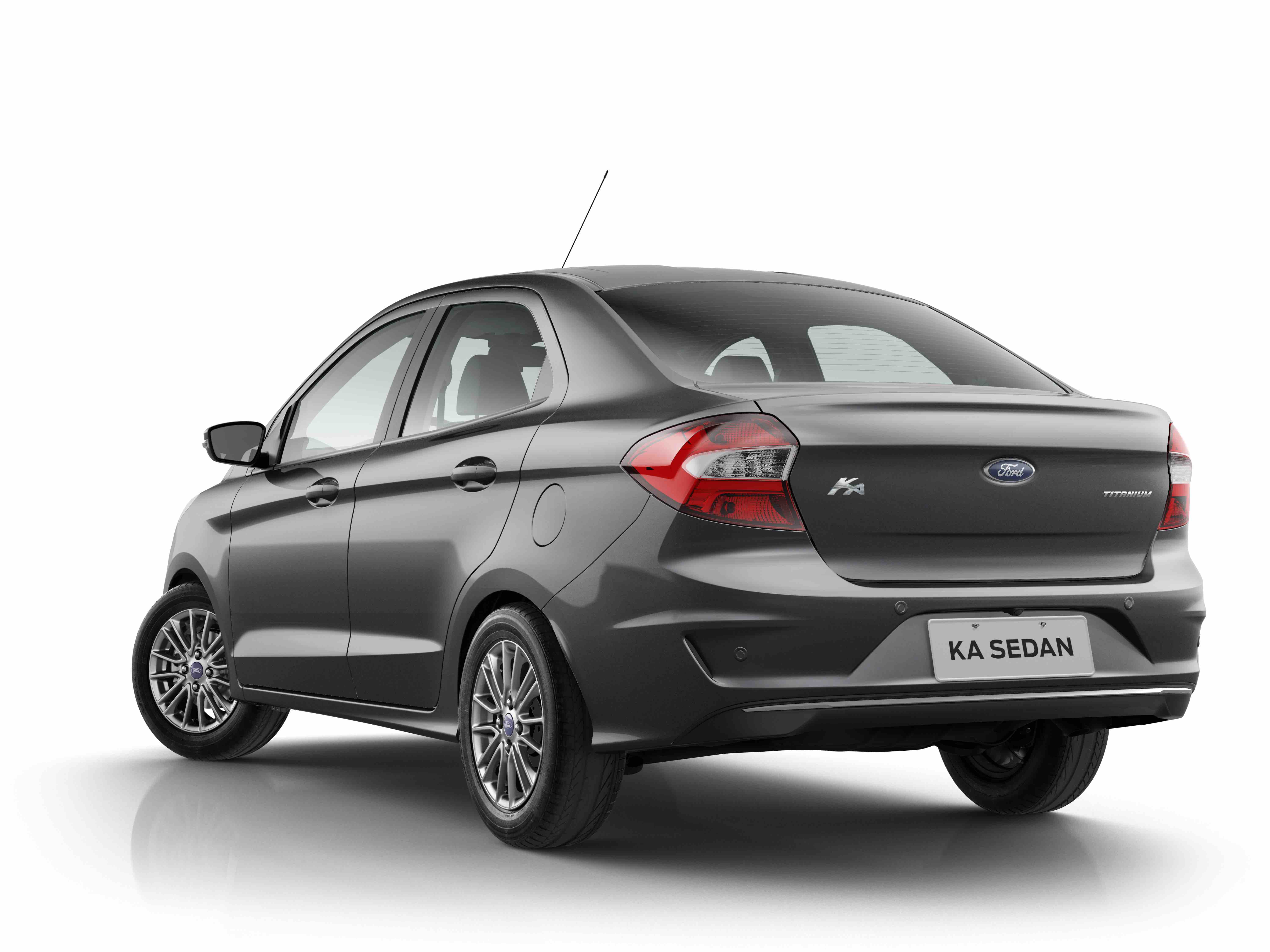 Capacidade do porta-malas não mudou e no sedã segue de 445 litros. Na foto, a nova versão de topo Titanium