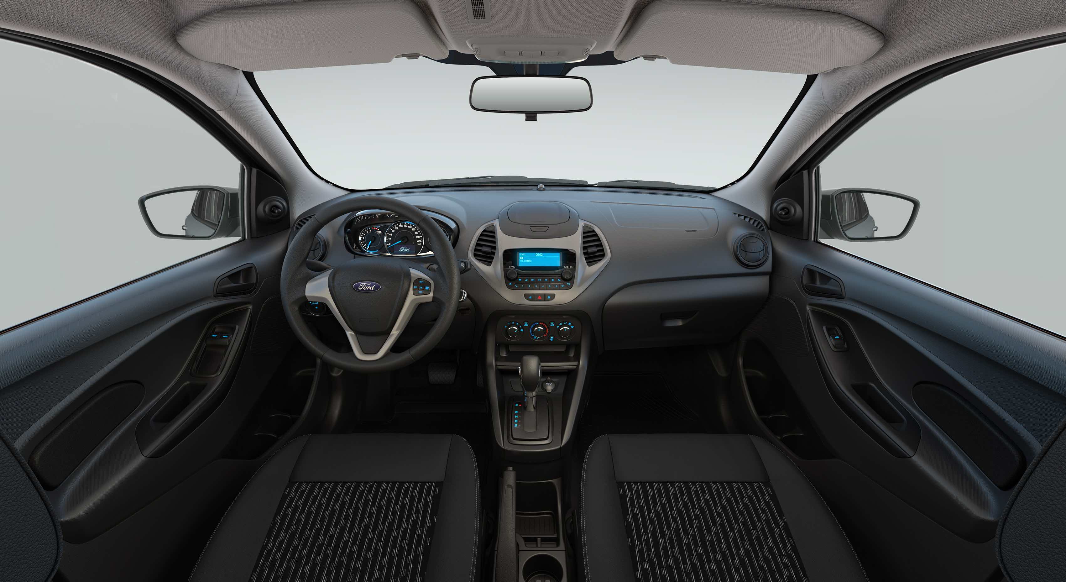 Para equipar o Ka com sistema de som, é preciso optar pela versão SE, a segunda mais simples da gama do compacto da Ford