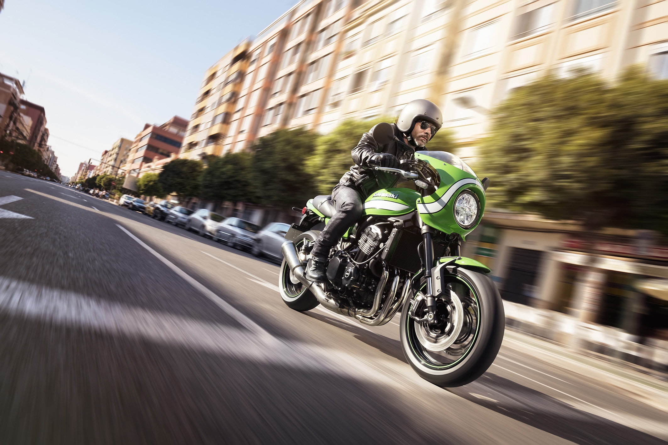 Kawasaki lança Z900RS Cafe e Ninja ZX-10R SE